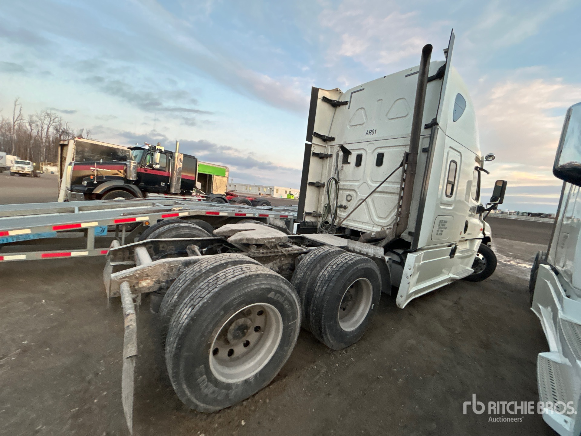 General Appearance with Image, coin arrière droit