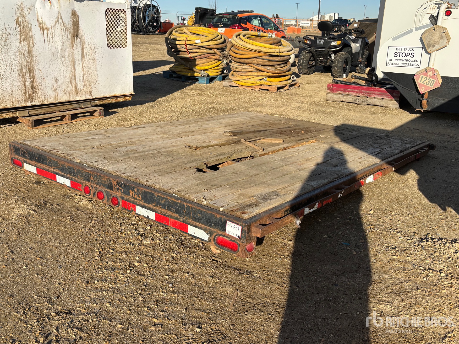 General Appearance with Bild, Ecke vorne links