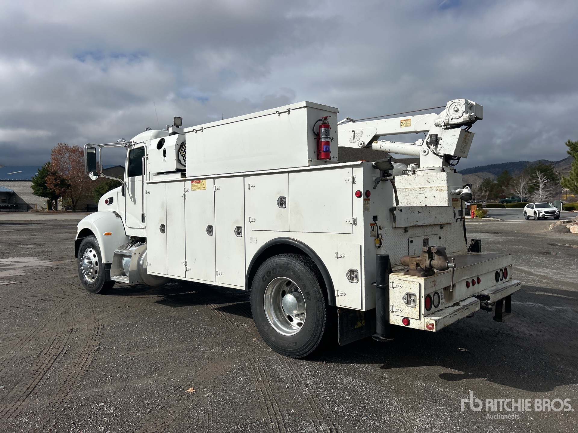 General Appearance with Picture, Left Rear Corner