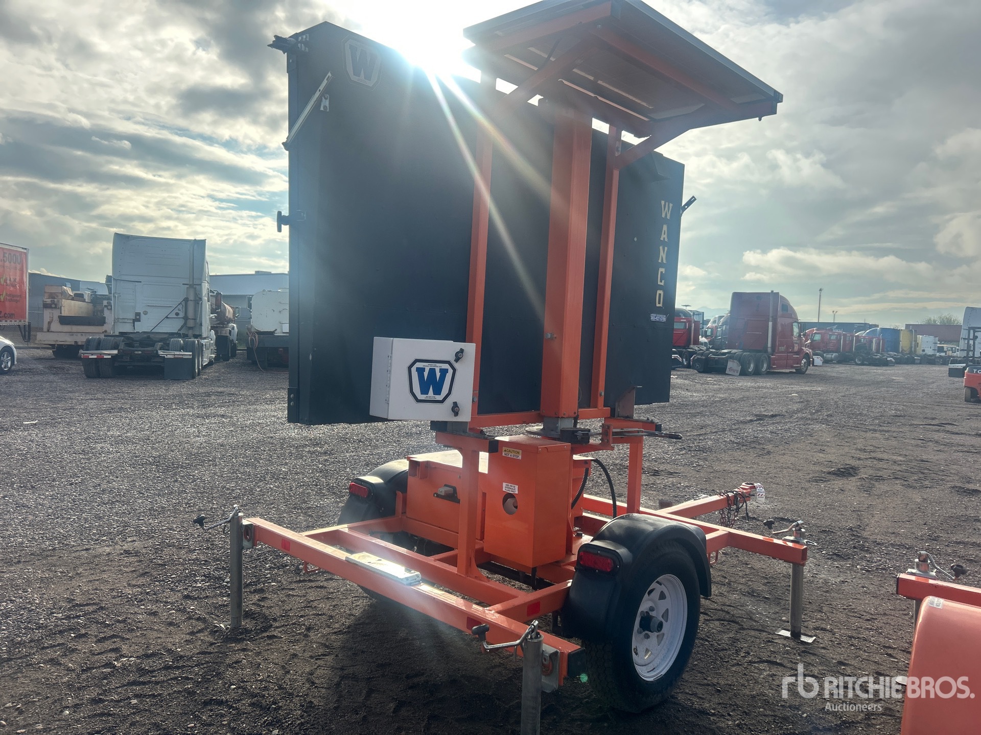 General Appearance with Picture, Right Rear Corner