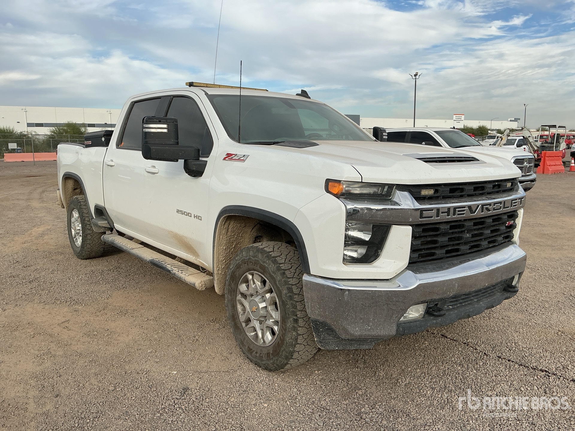 General Appearance with Picture, Right Front Corner