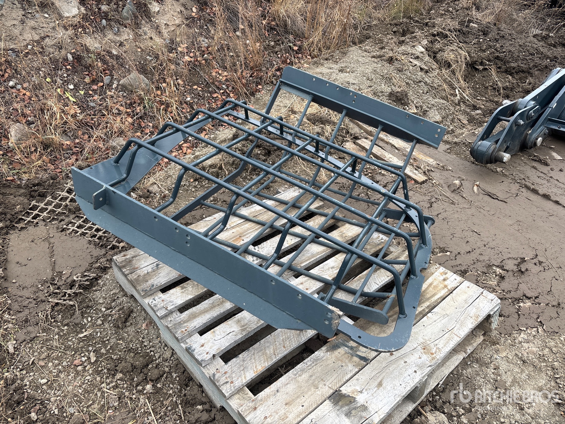 General Appearance with Bild, Ecke vorne rechts