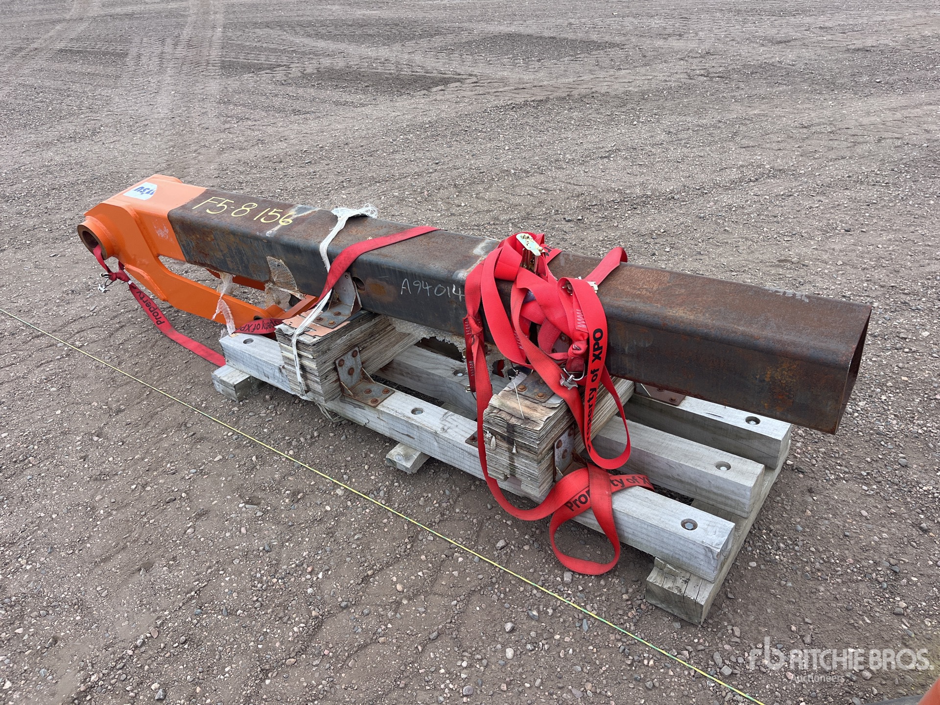 General Appearance with Bild, Ecke vorne links