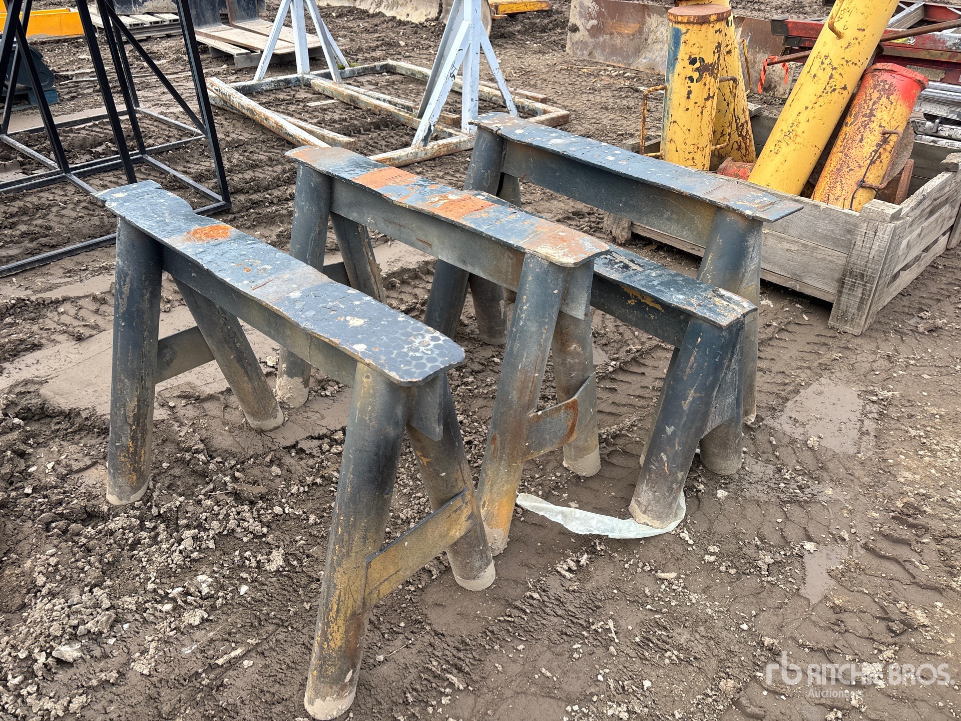 General Appearance with Bild, Ecke hinten rechts