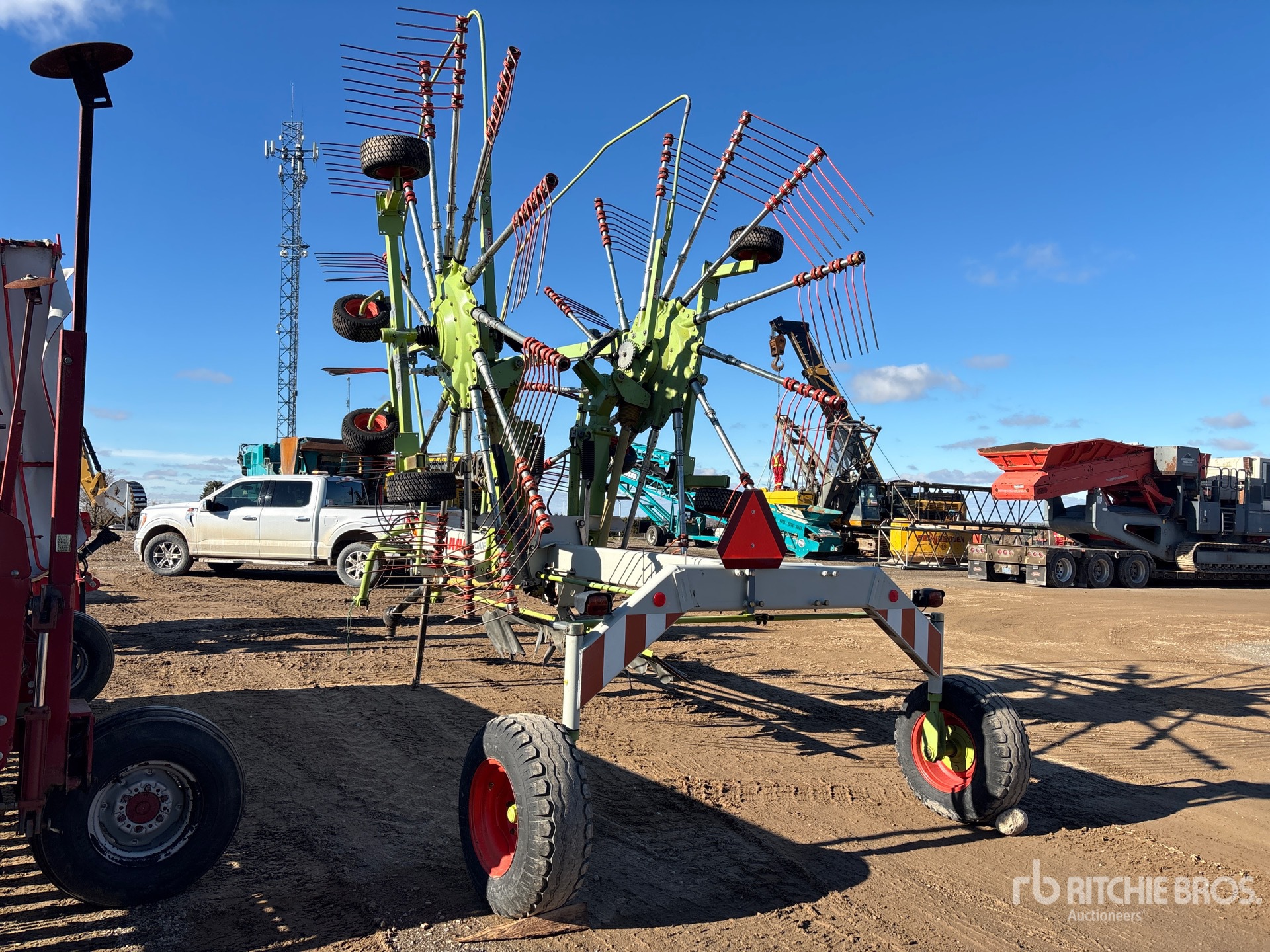 General Appearance with Foto, angolo posteriore sinistro