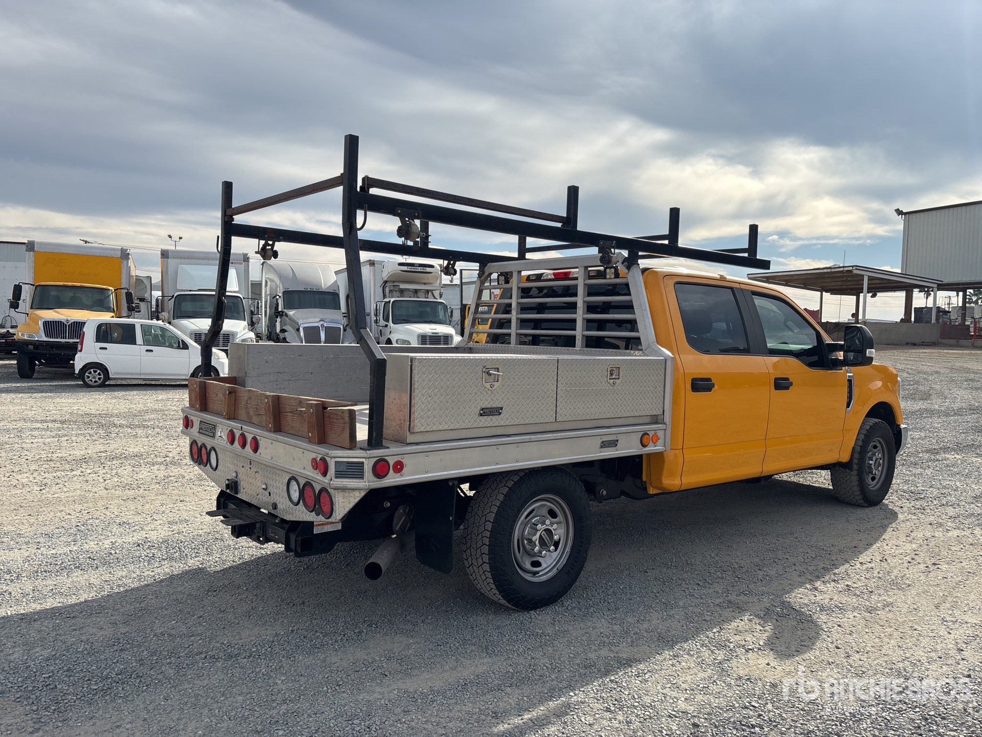 General Appearance with Picture, Right Rear Corner