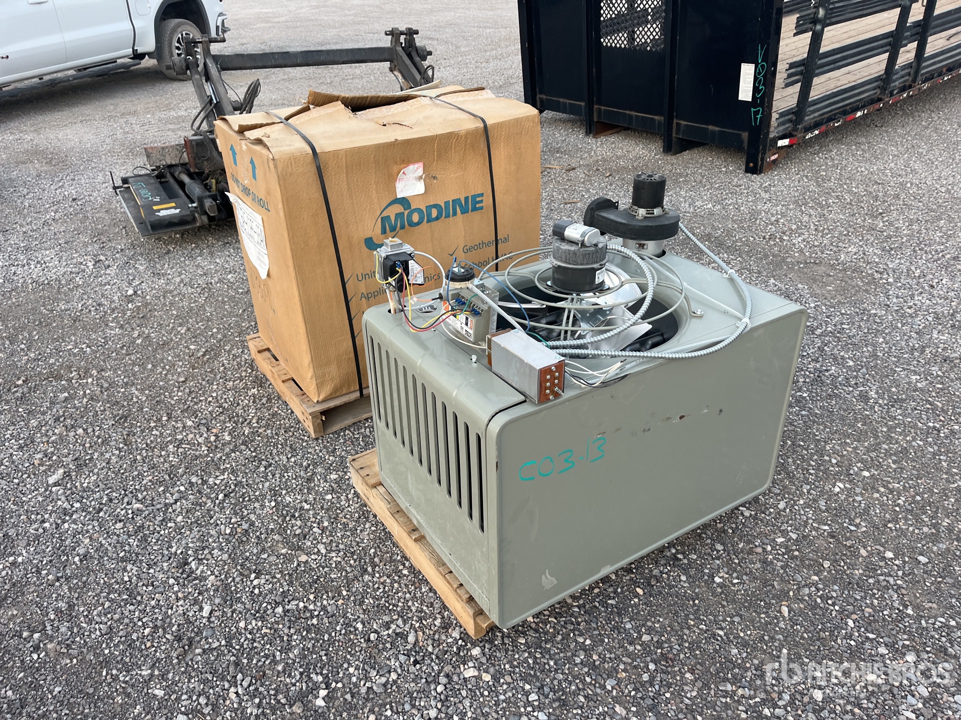 General Appearance with Picture, Right Rear Corner