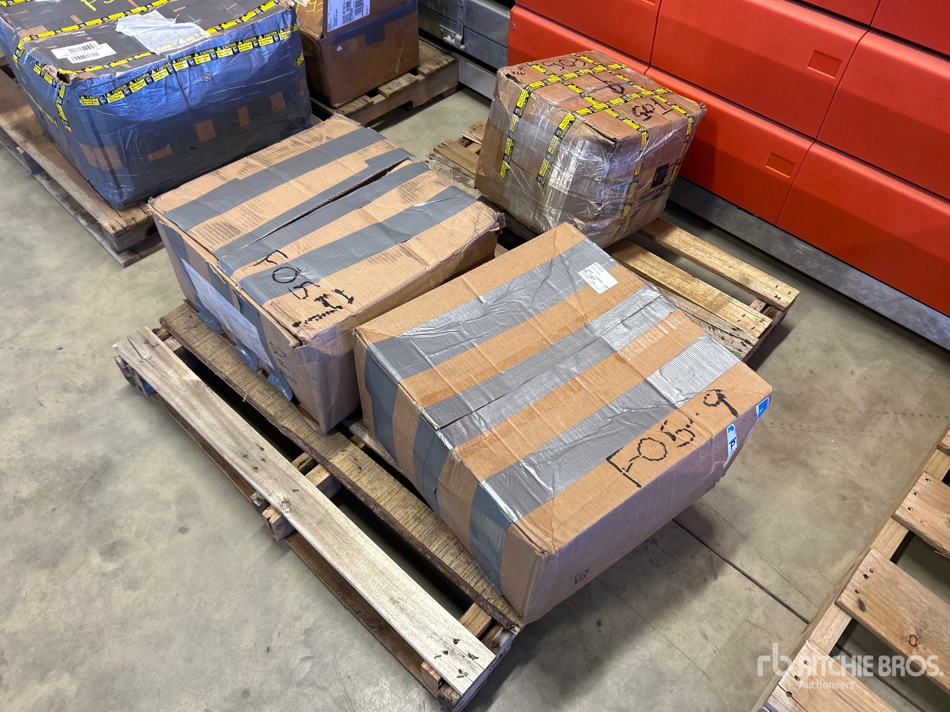 General Appearance with Foto, angolo anteriore sinistro