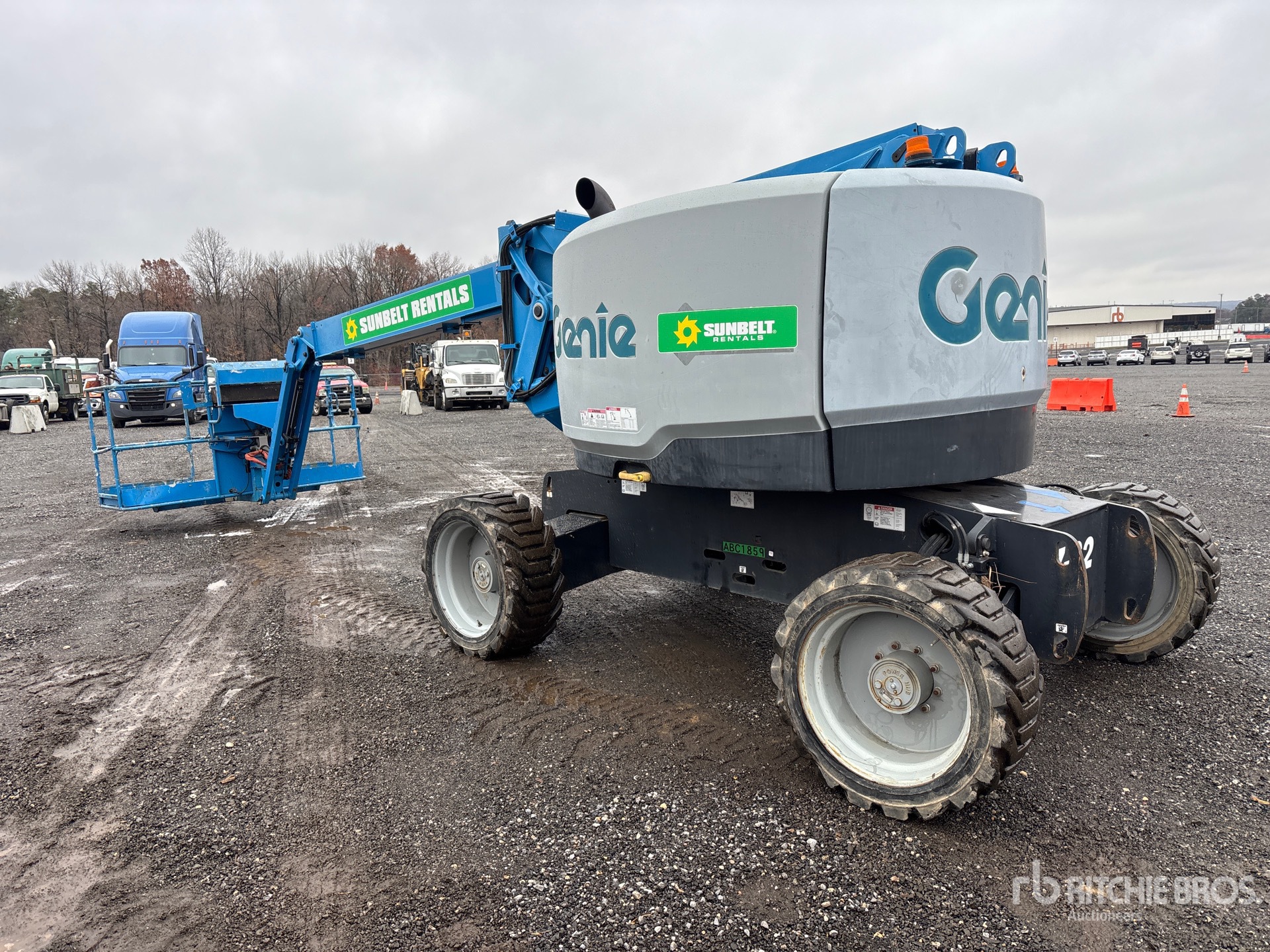 General Appearance with Imagen: esquina trasera izquierda