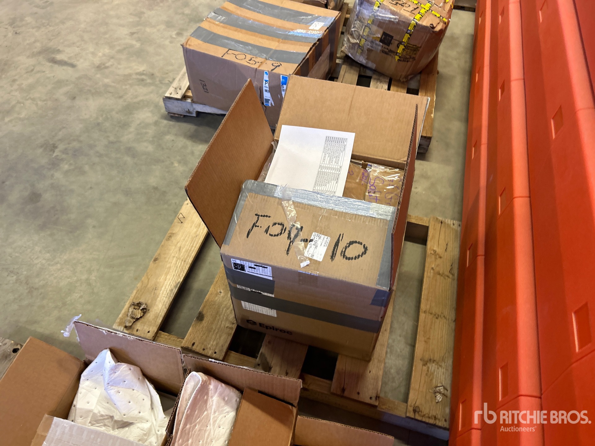 General Appearance with Foto, angolo posteriore sinistro