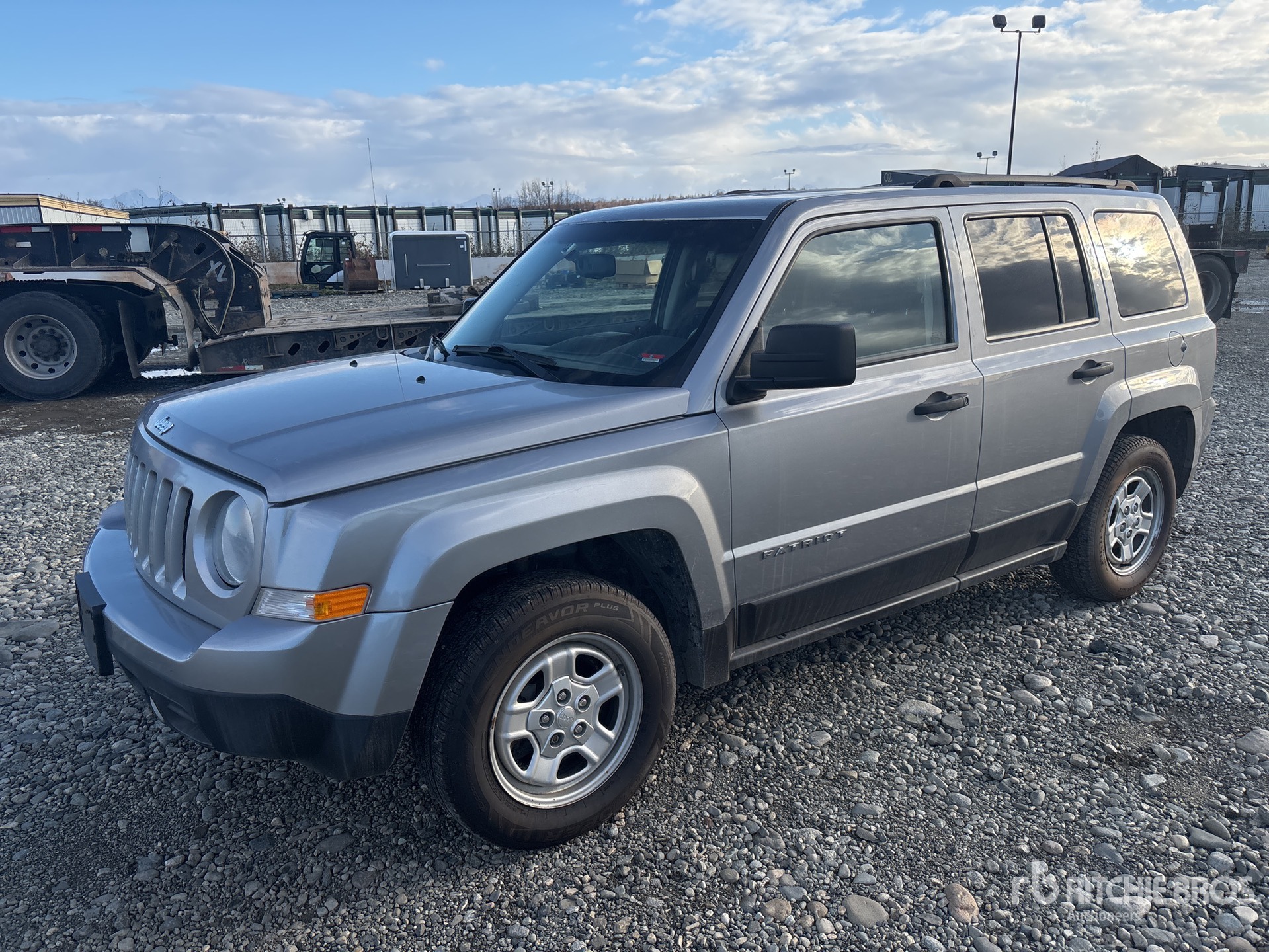 General Appearance with Picture, Left Front Corner