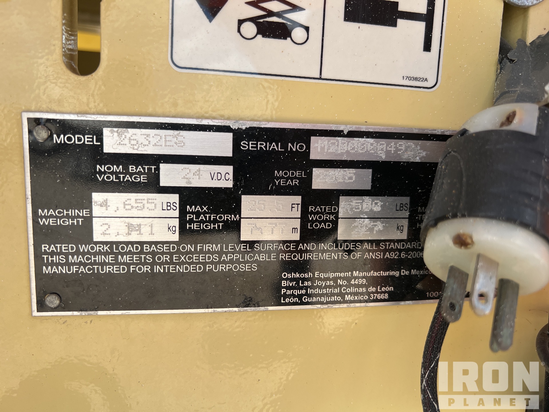 General Appearance - Scissor Lift* with Numéro de série/Numéro d'identification du véhicule automobile