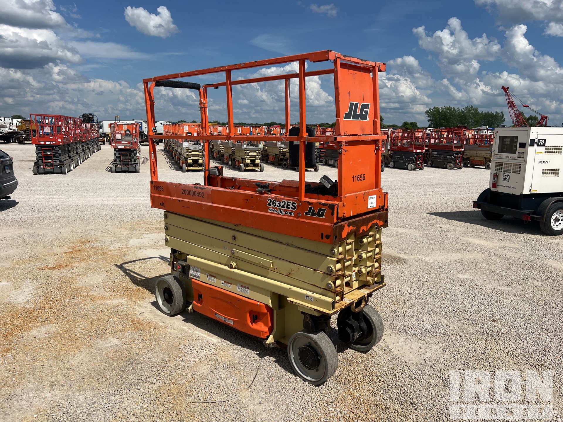 General Appearance - Scissor Lift* with Image, coin avant droit