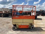 General Appearance - Scissor Lift* with 