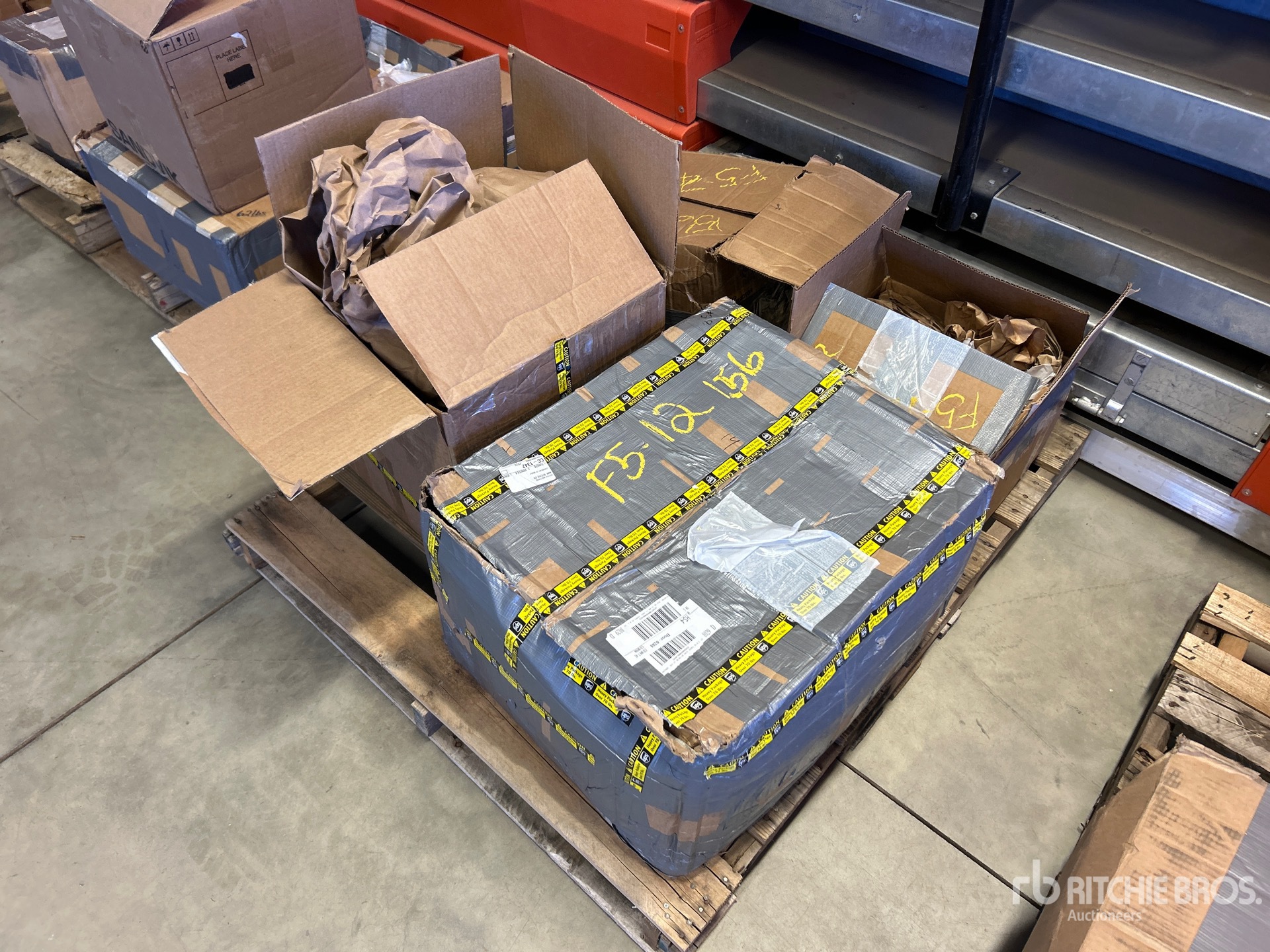 General Appearance with Foto, angolo anteriore sinistro