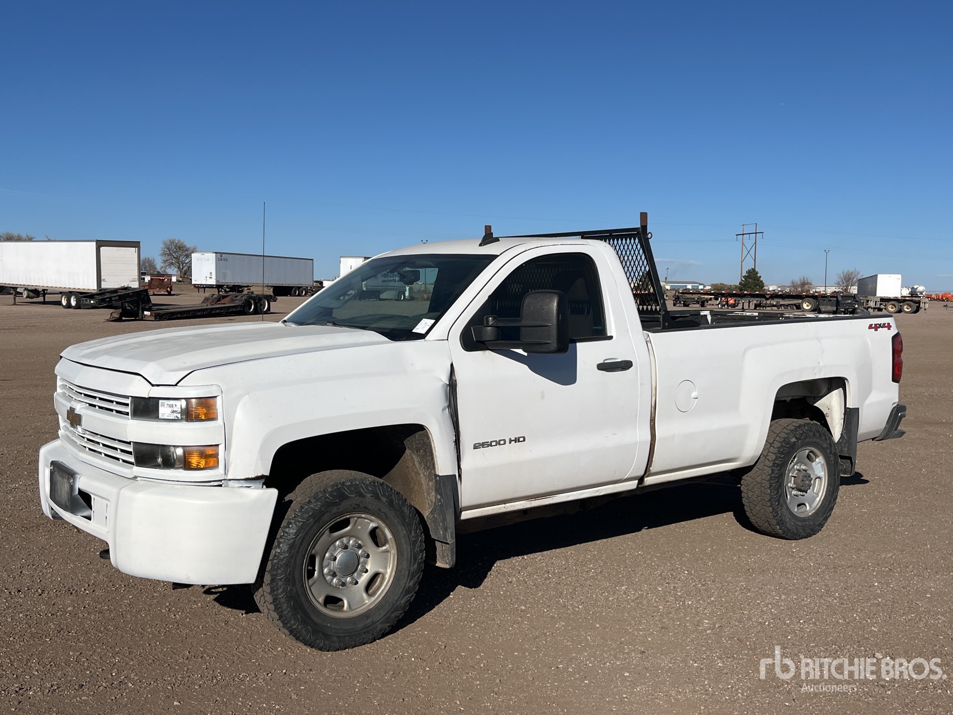 General Appearance with Foto, angolo anteriore sinistro