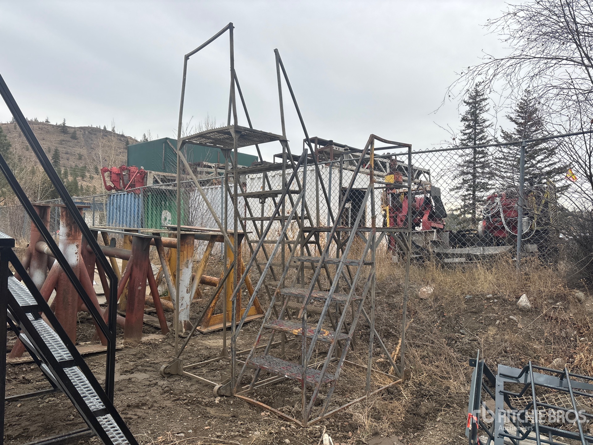 General Appearance with Foto, angolo anteriore sinistro