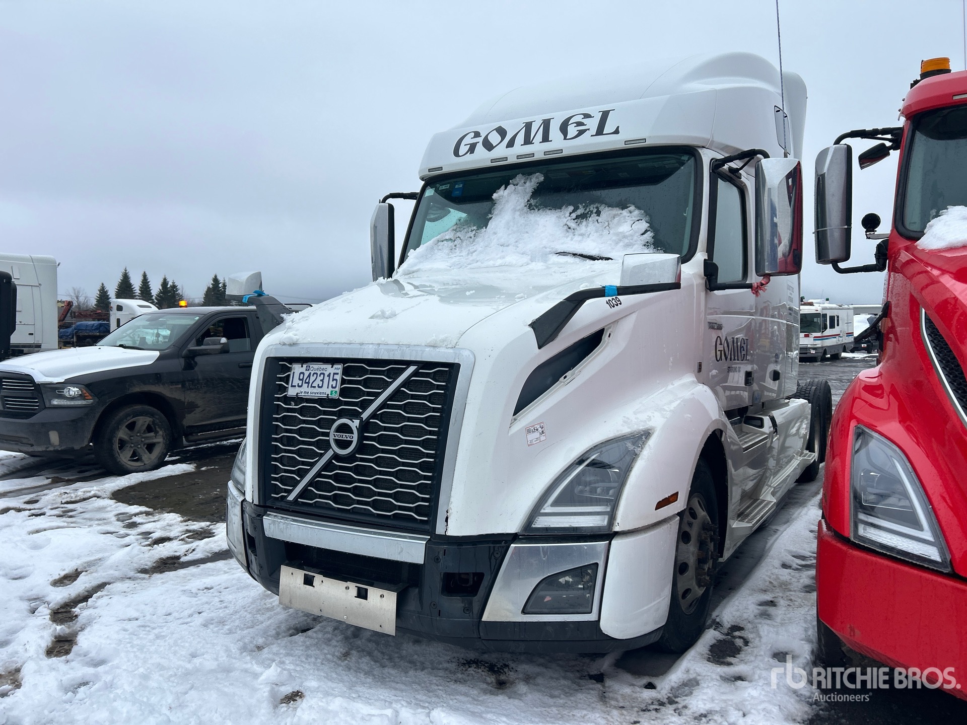 General Appearance with Picture, Left Front Corner