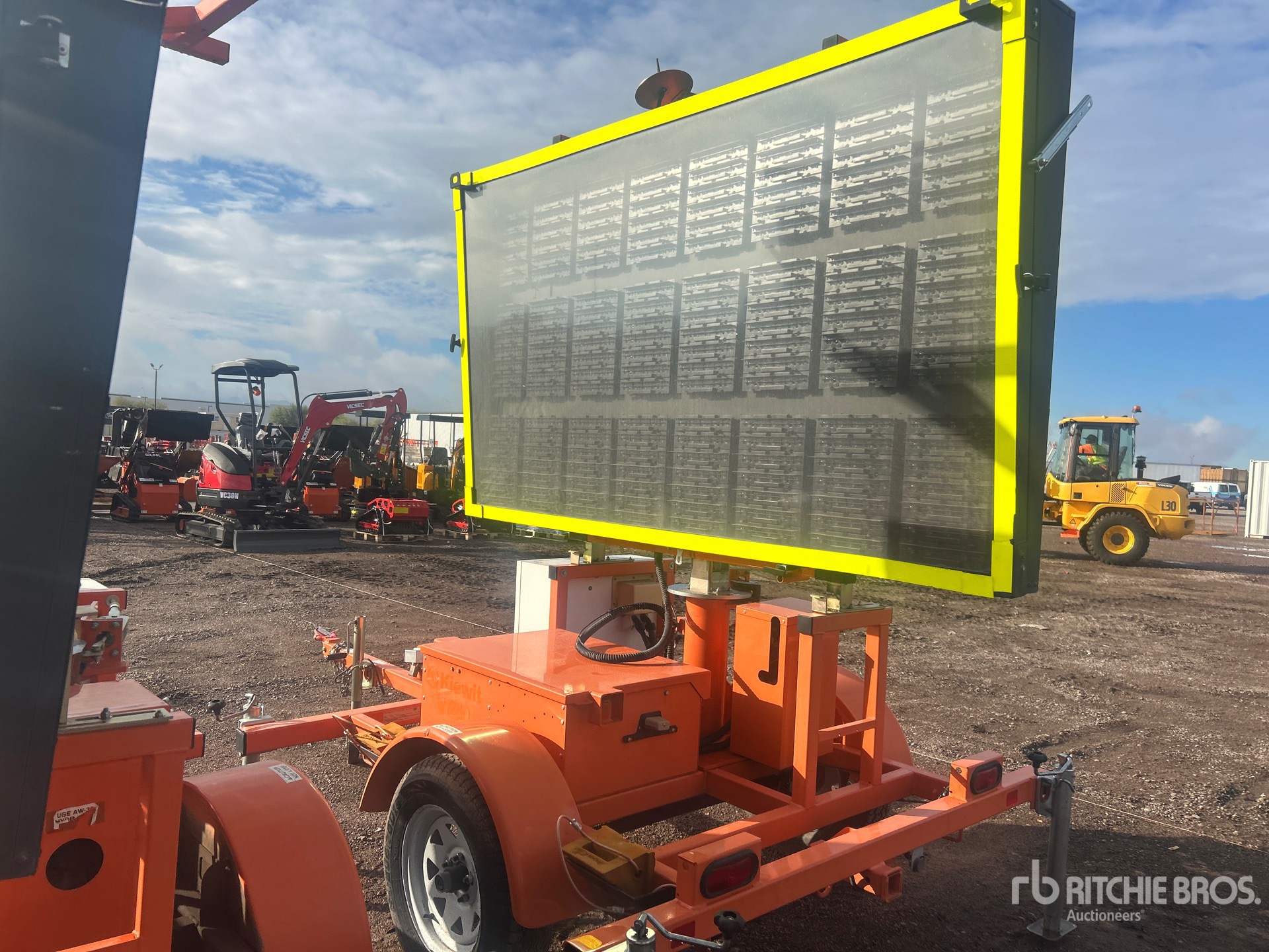 Aspect général with Image, coin arrière gauche