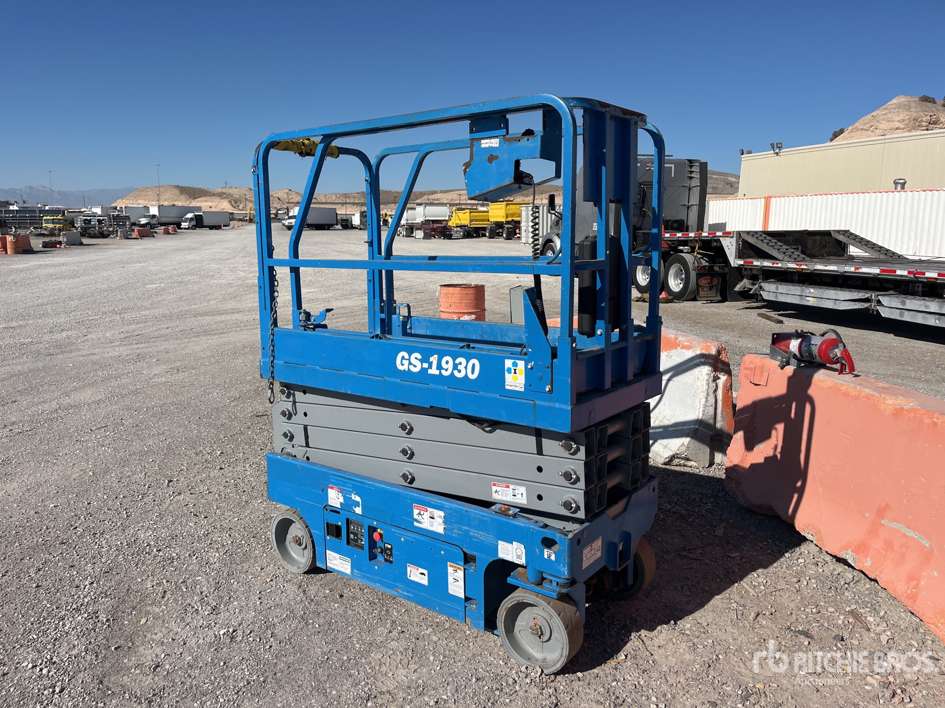 General Appearance with Bild, Ecke hinten rechts