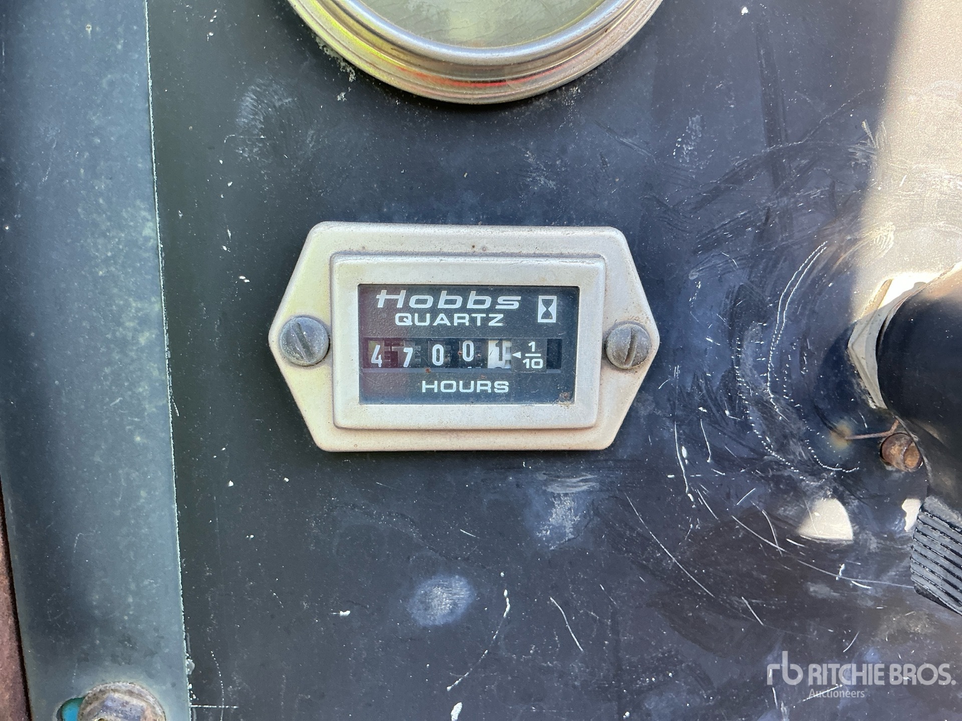 General Appearance with Hour Meter / Odometer