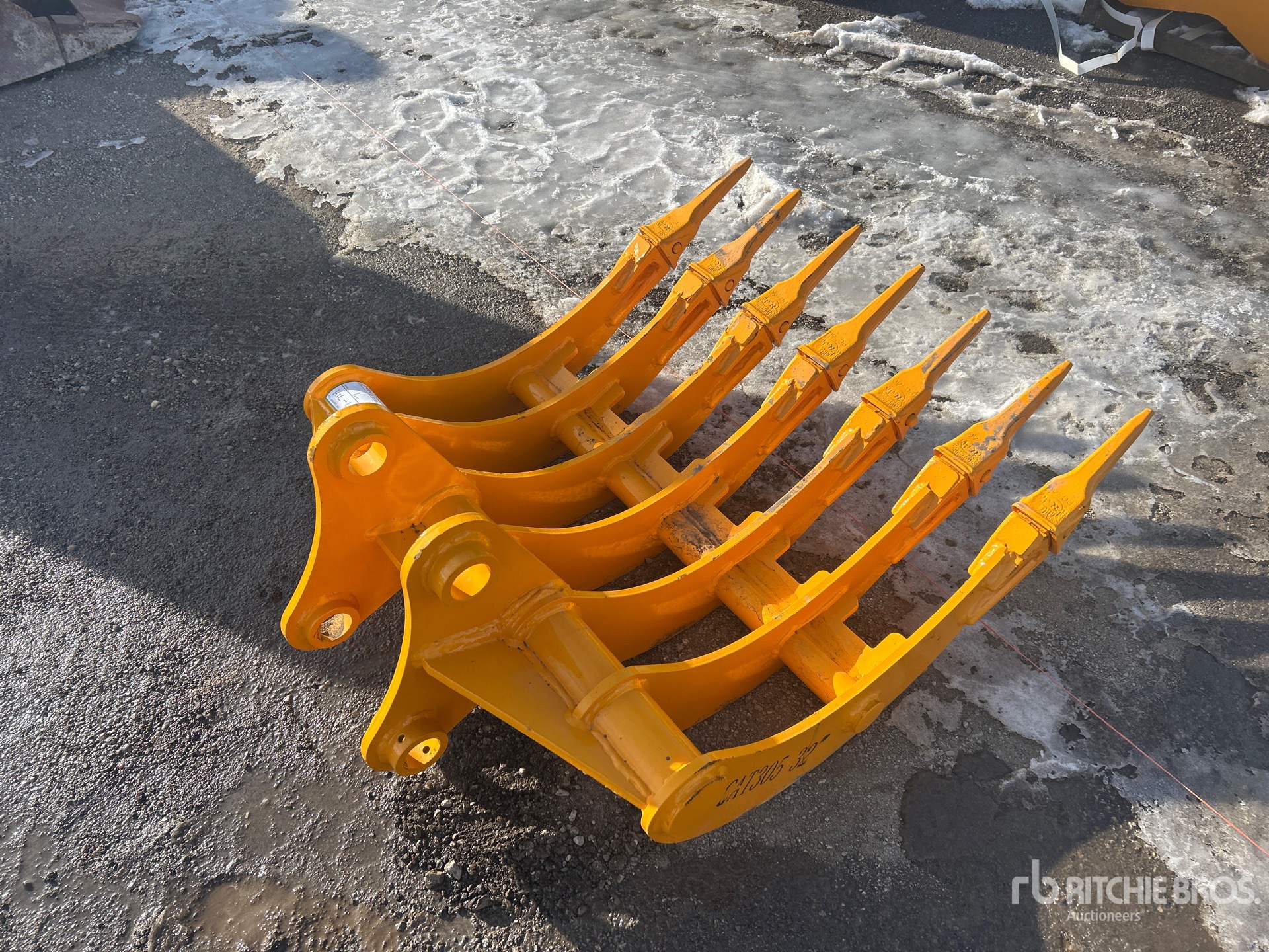 Aspect général with Image, coin arrière droit