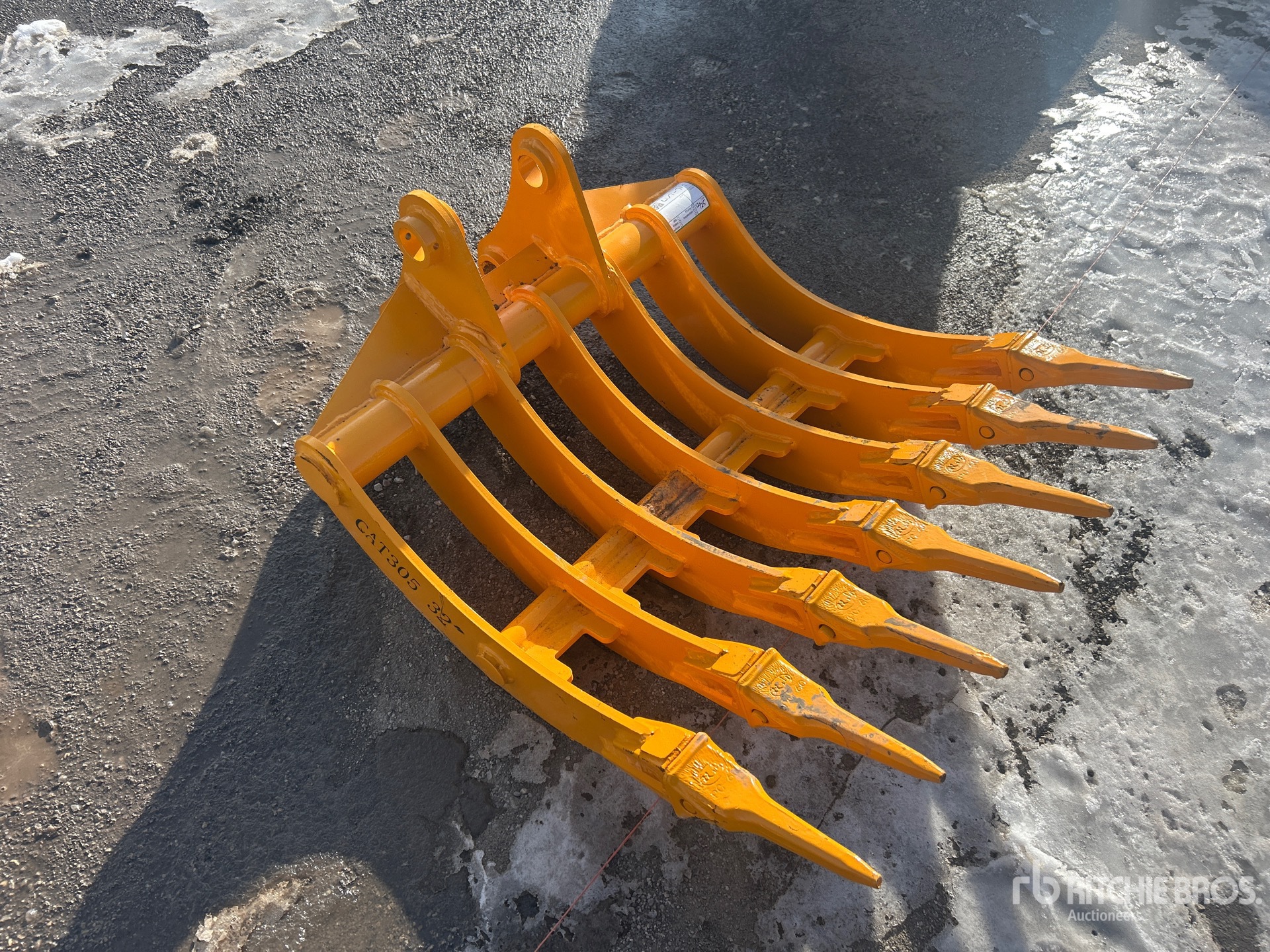 Aspect général with Image, coin avant droit