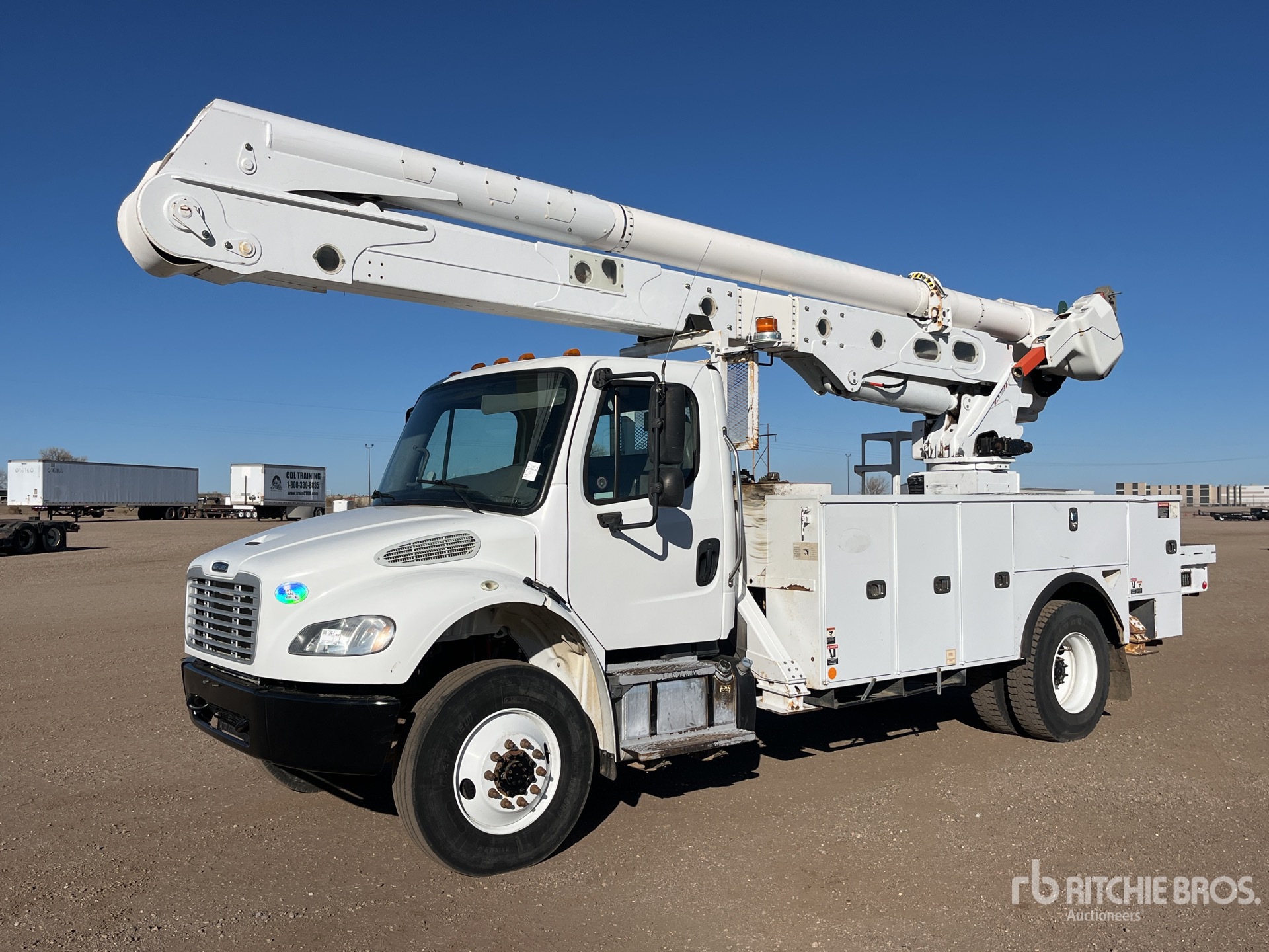 General Appearance with Foto, angolo anteriore sinistro