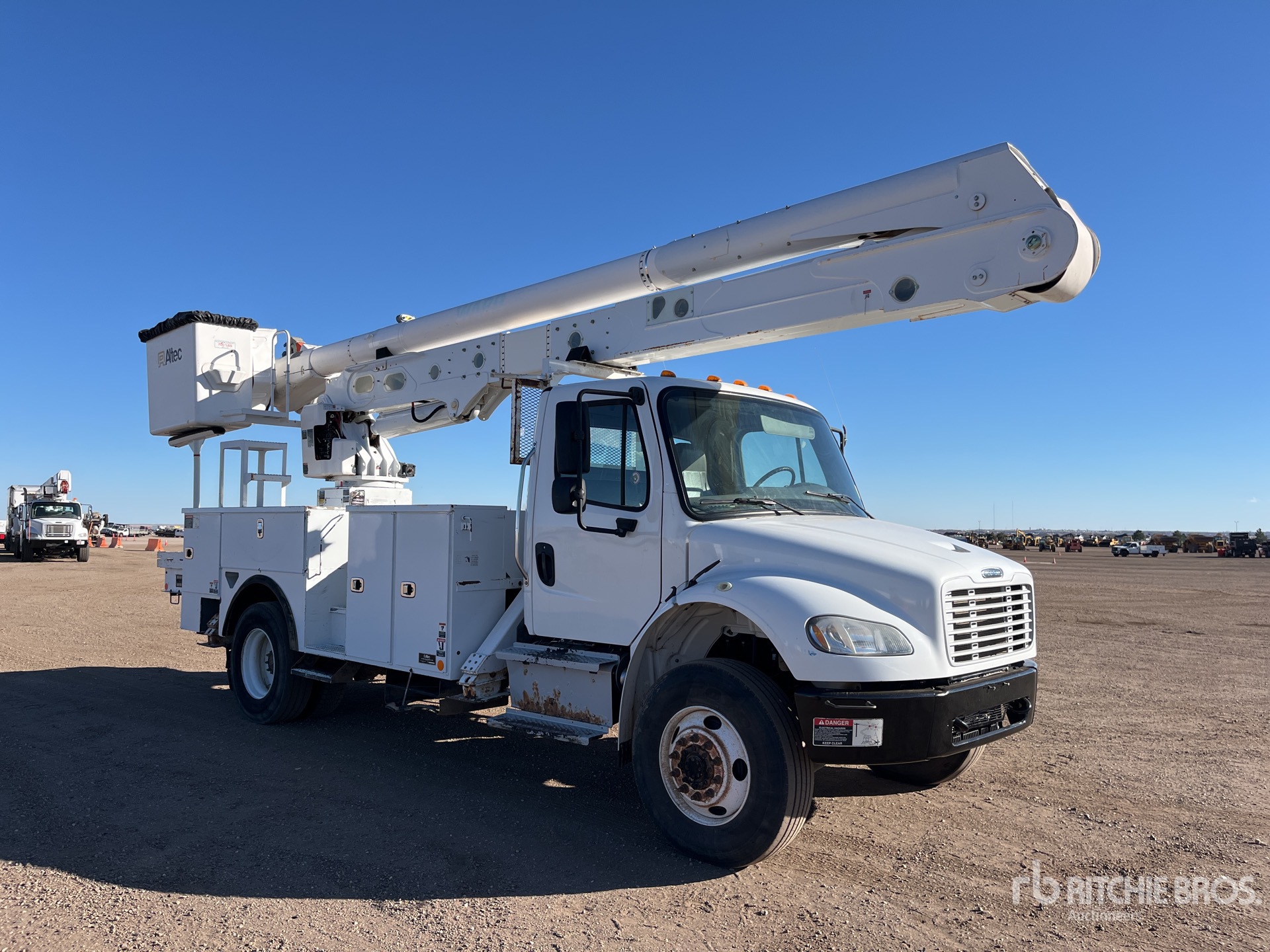 General Appearance with Foto, angolo anteriore destro