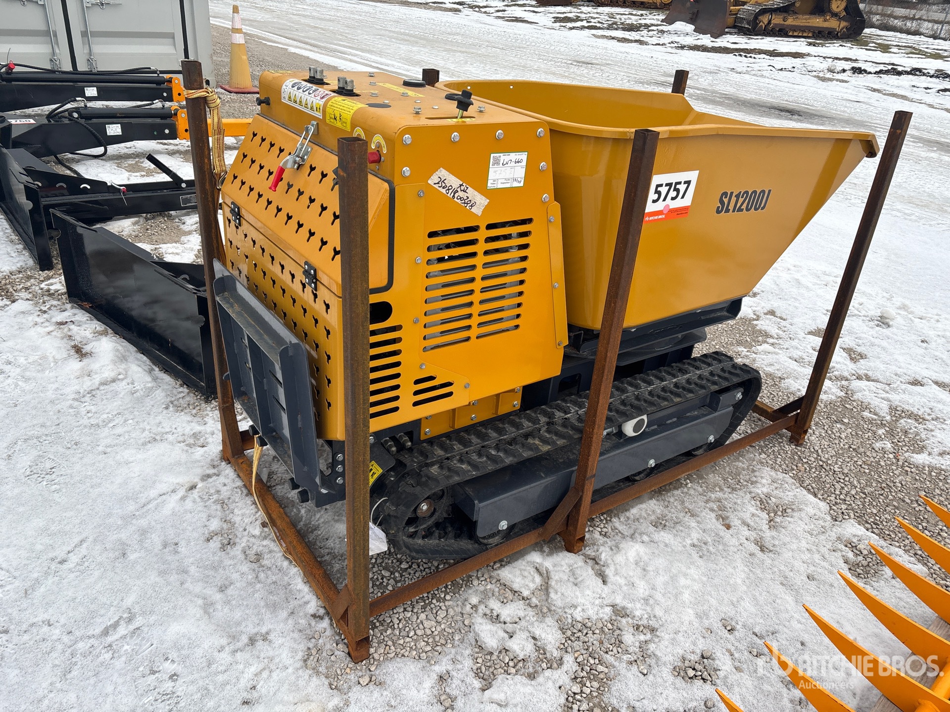 General Appearance with Picture, Right Front Corner