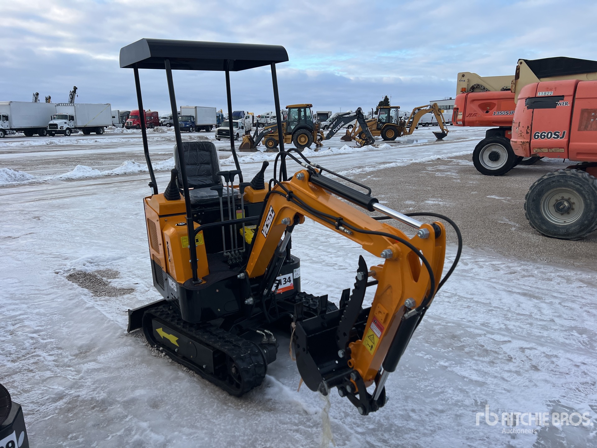 General Appearance with Picture, Right Front Corner