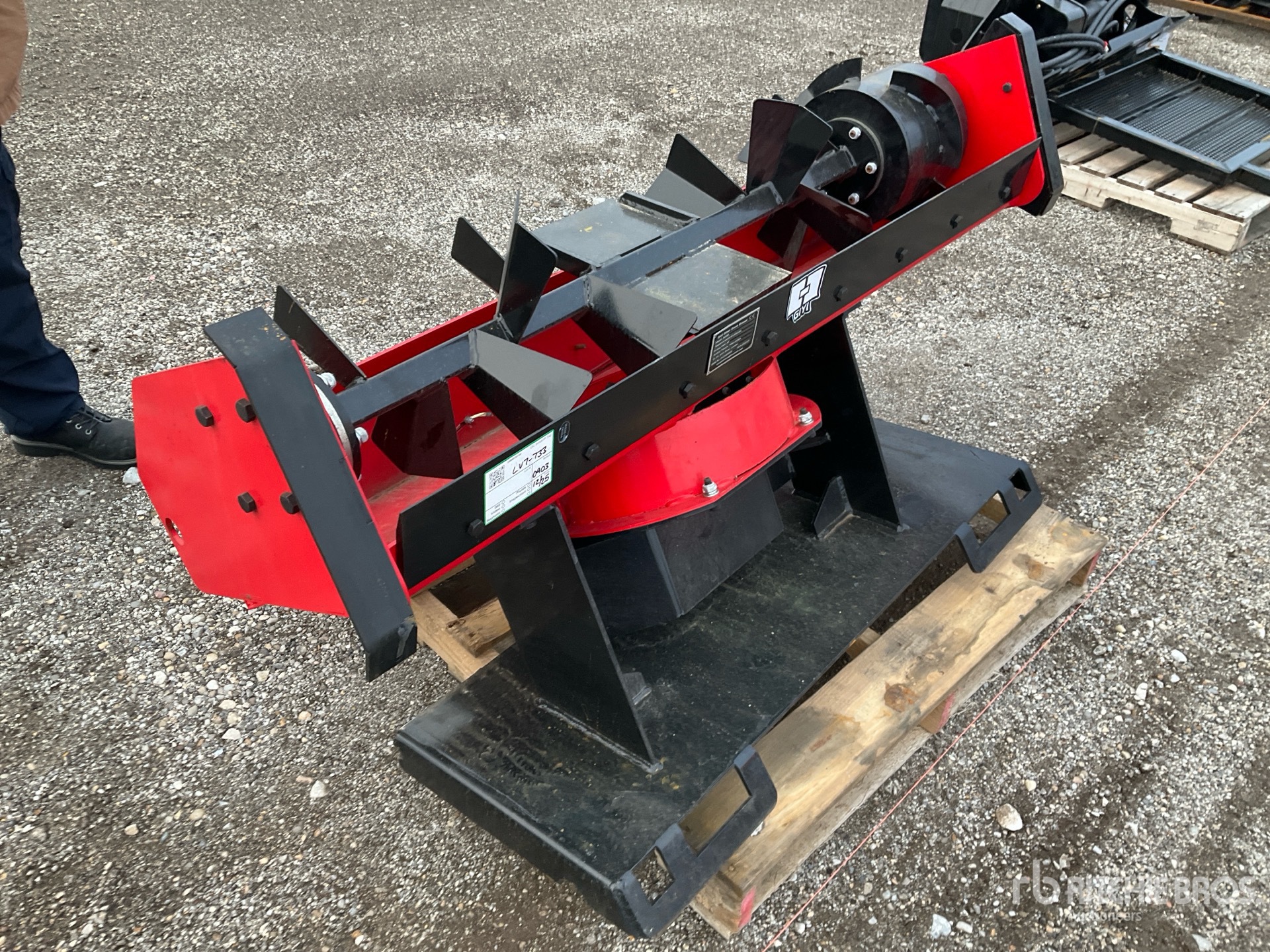 General Appearance with Picture, Left Front Corner