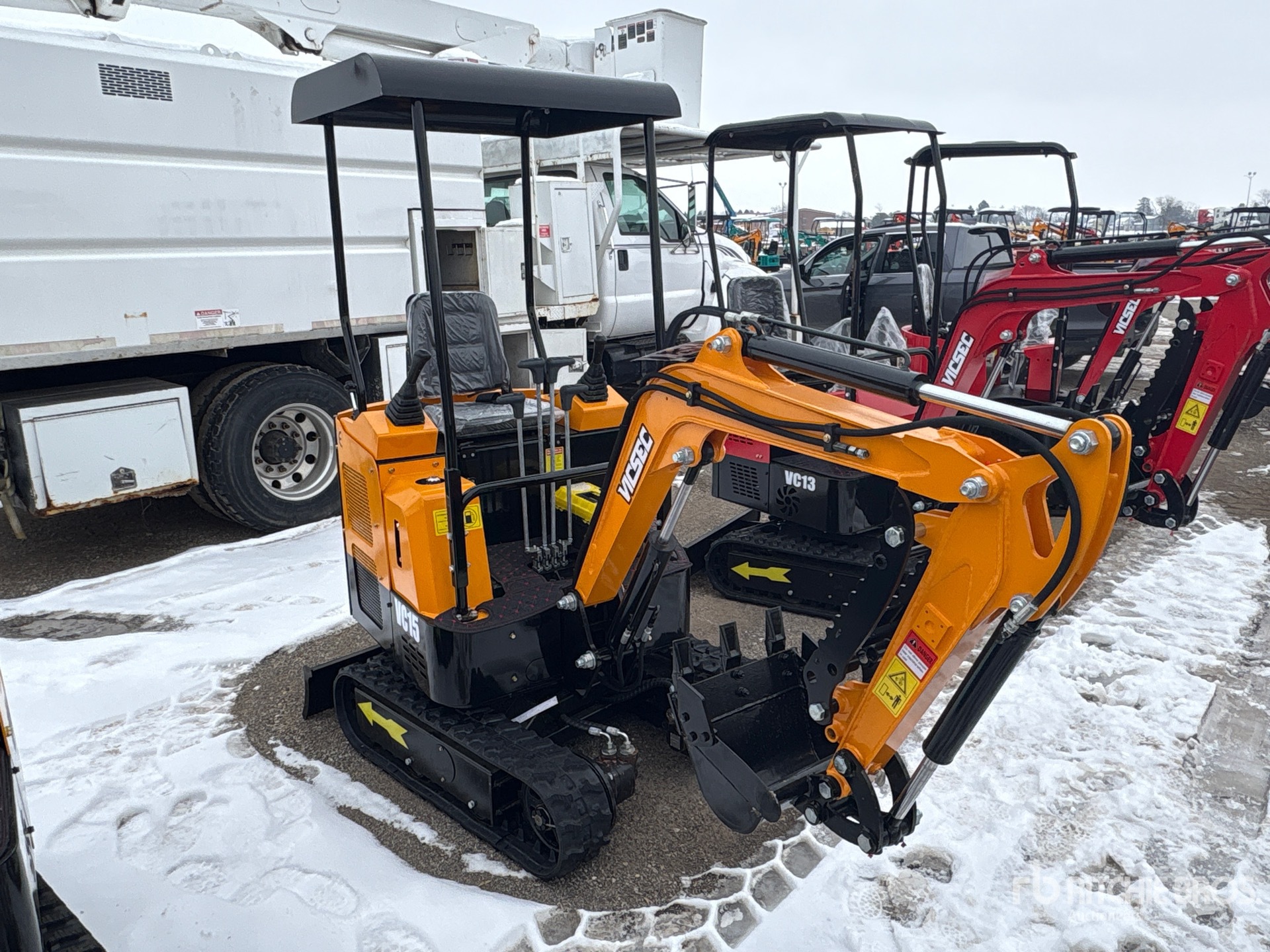 General Appearance with Picture, Right Front Corner