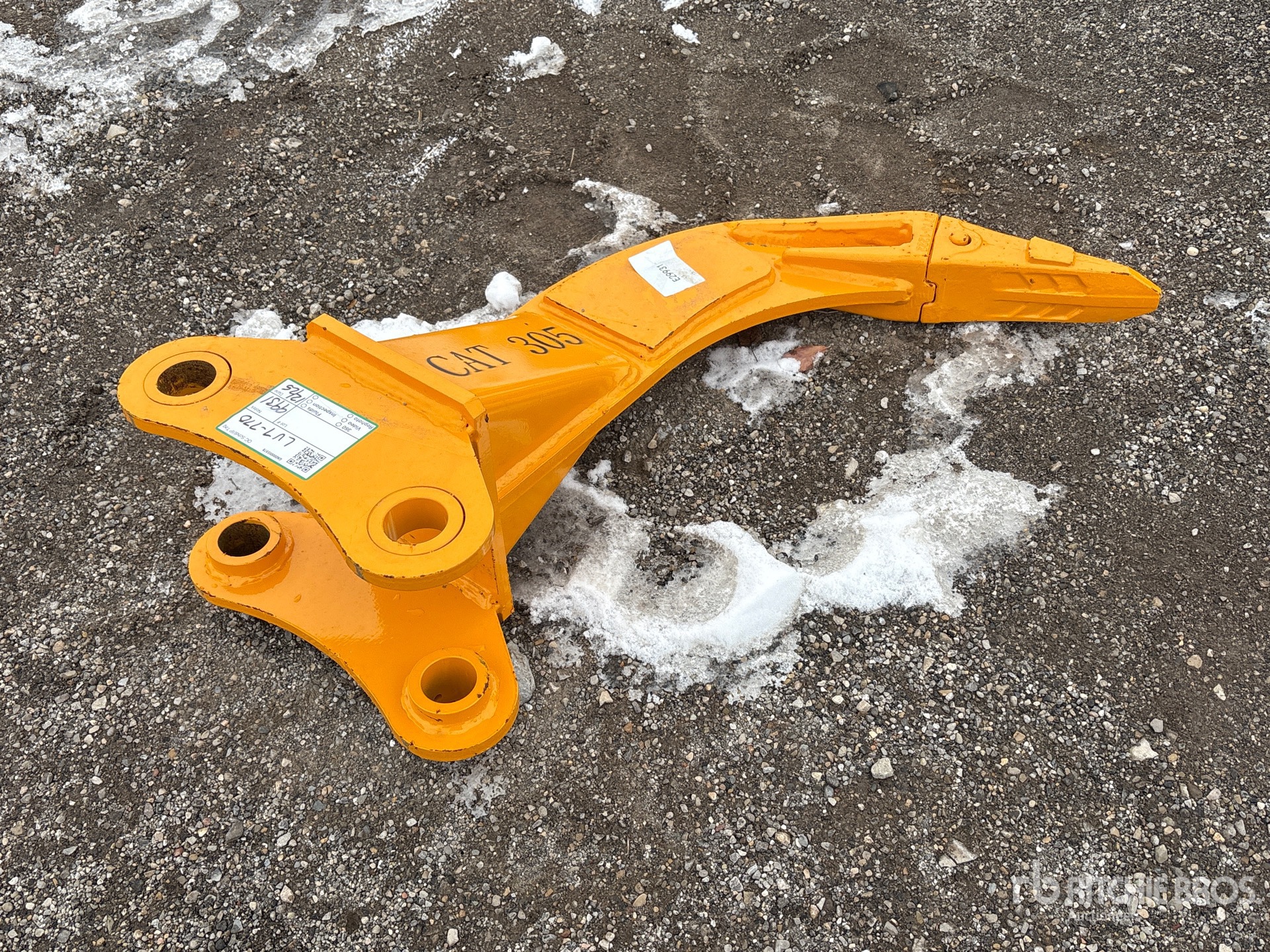 General Appearance with Picture, Right Rear Corner