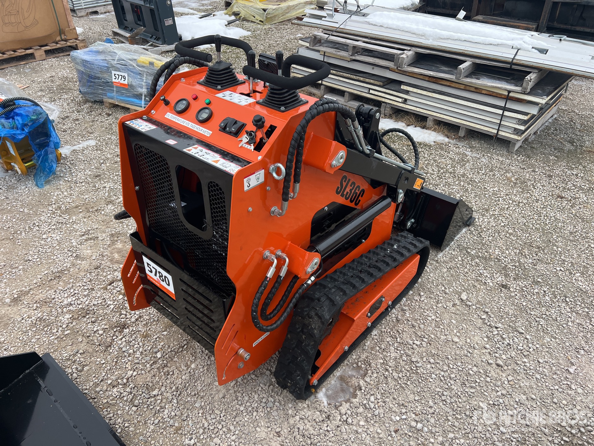 Aspect général with Image, coin arrière droit