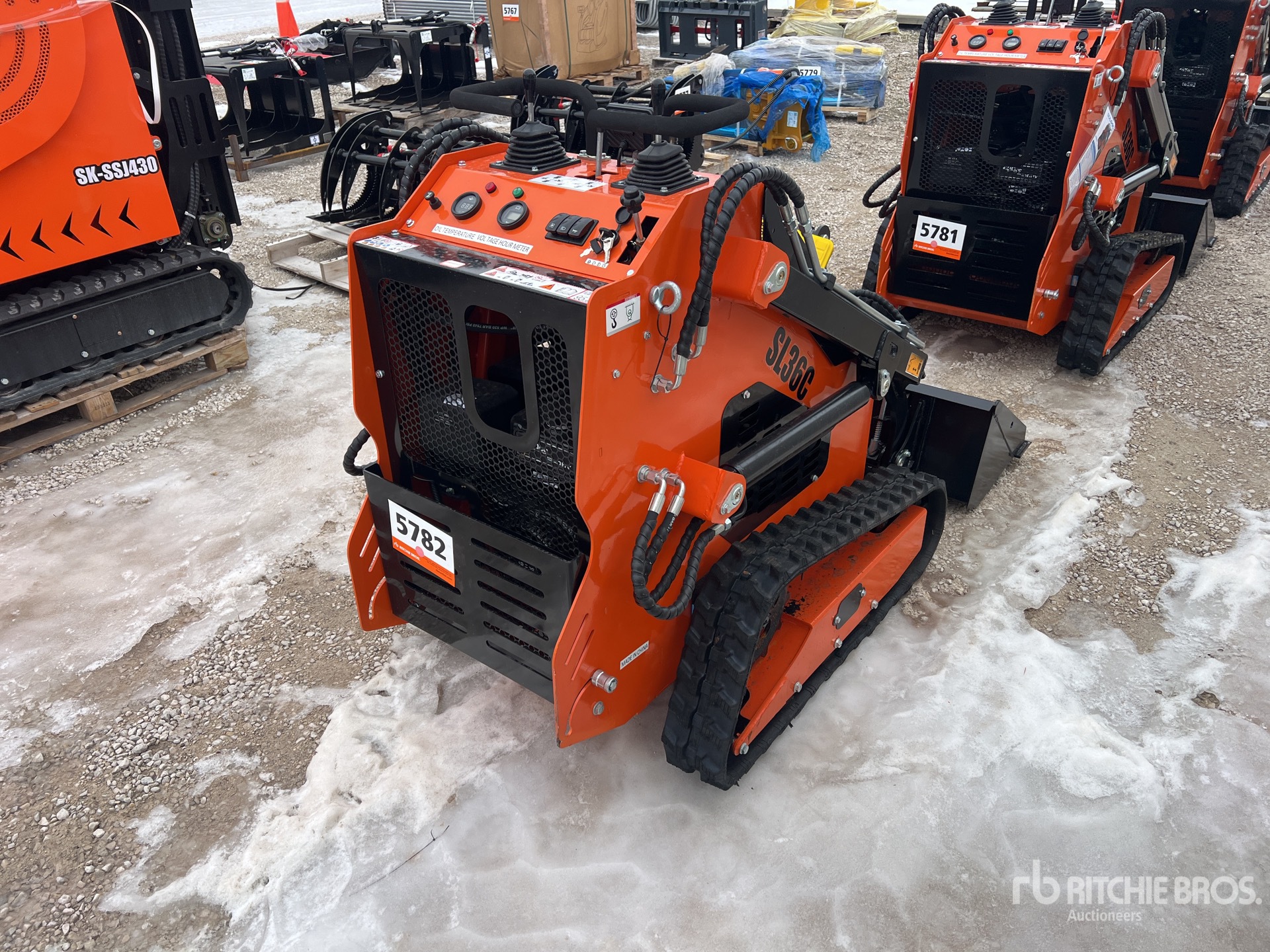 Aspect général with Image, coin arrière droit