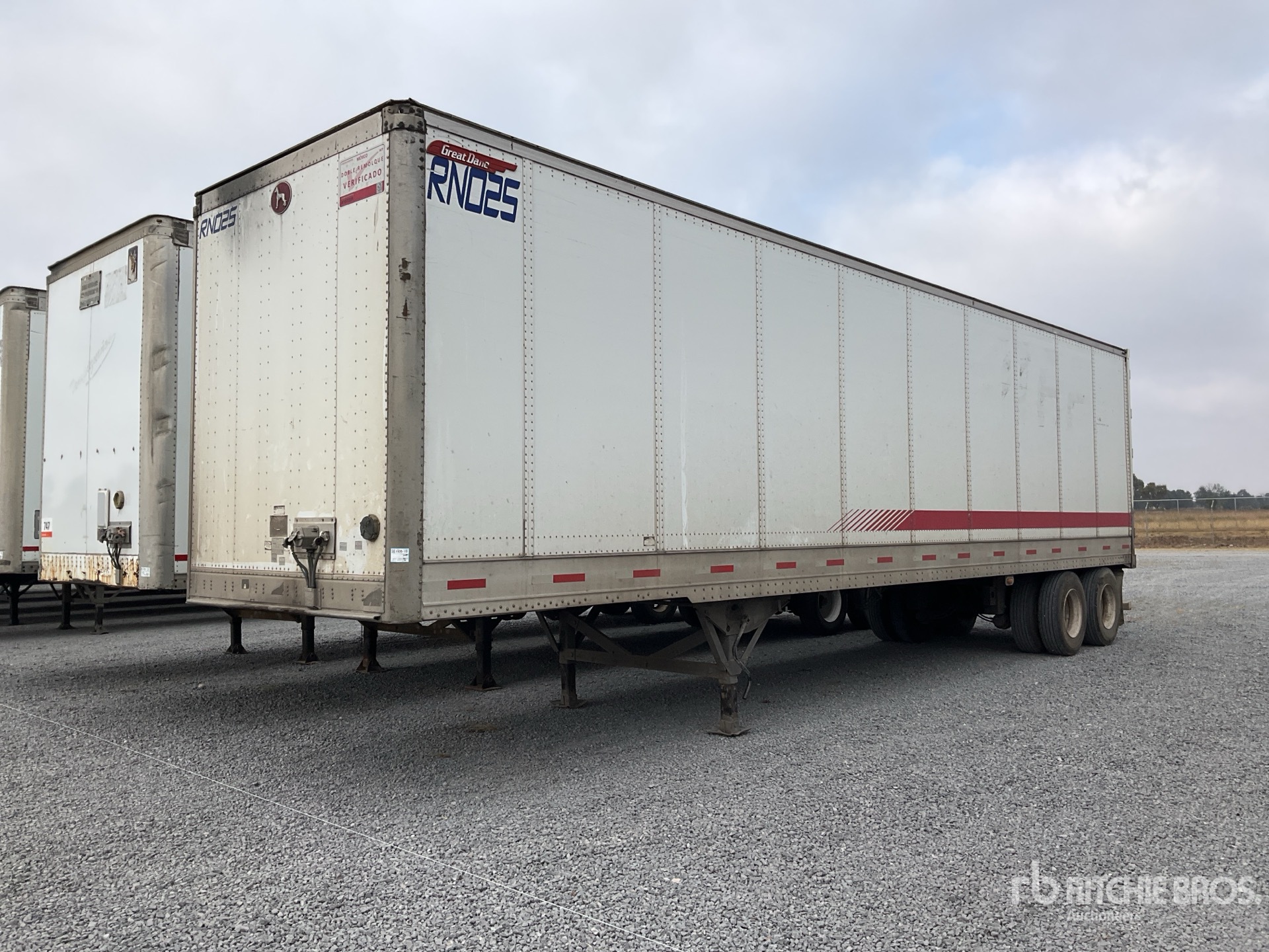 General Appearance with Featured Photo