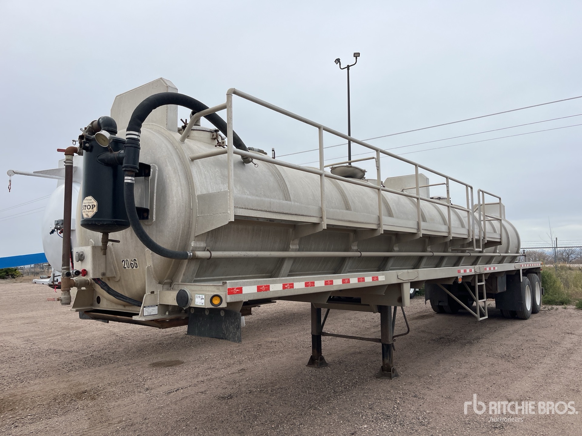 General Appearance with Imagen: esquina delantera izquierda