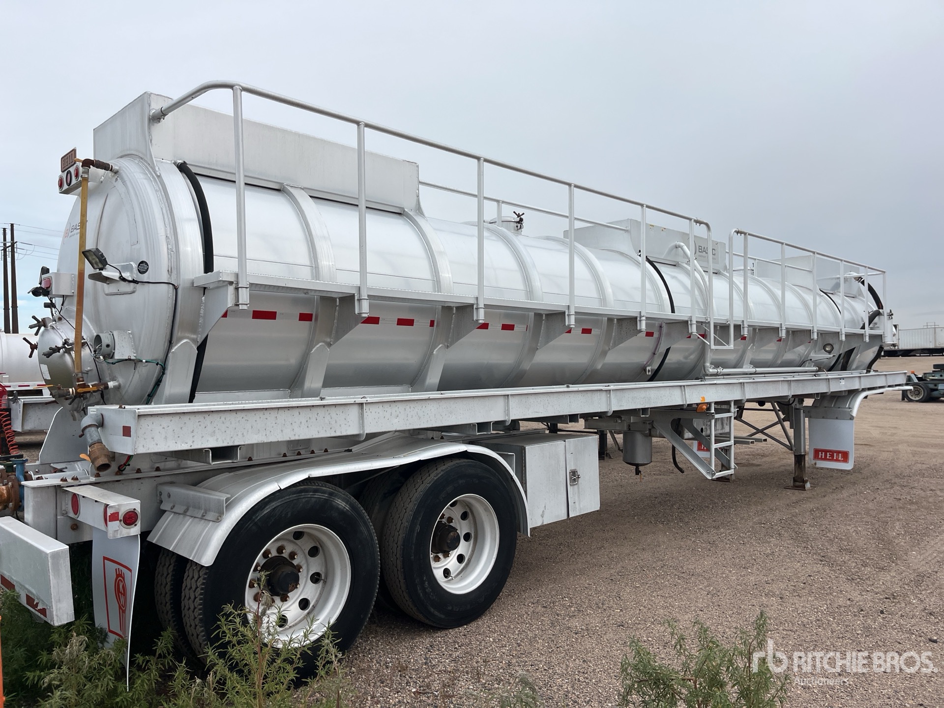 General Appearance with Imagen: esquina trasera derecha