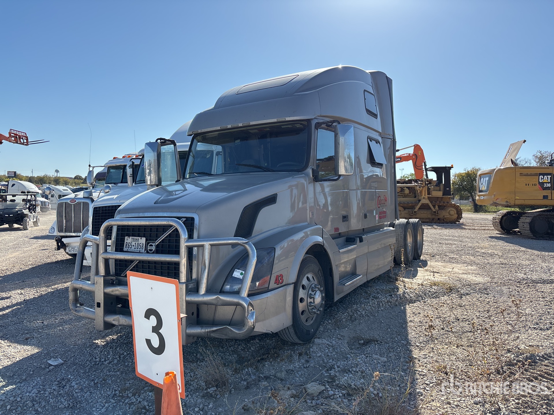 General Appearance with Image, coin avant gauche