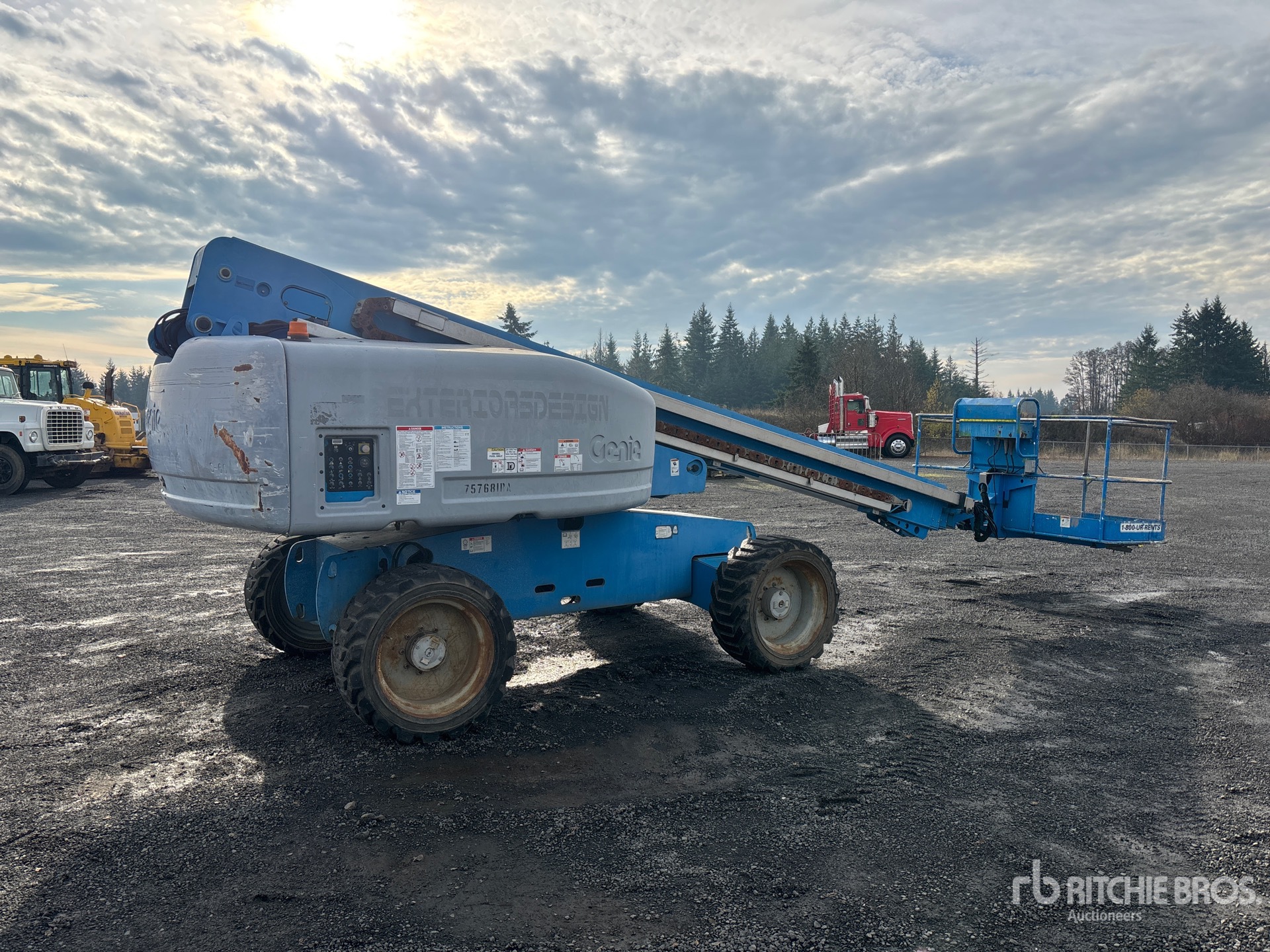 General Appearance with Picture, Right Rear Corner