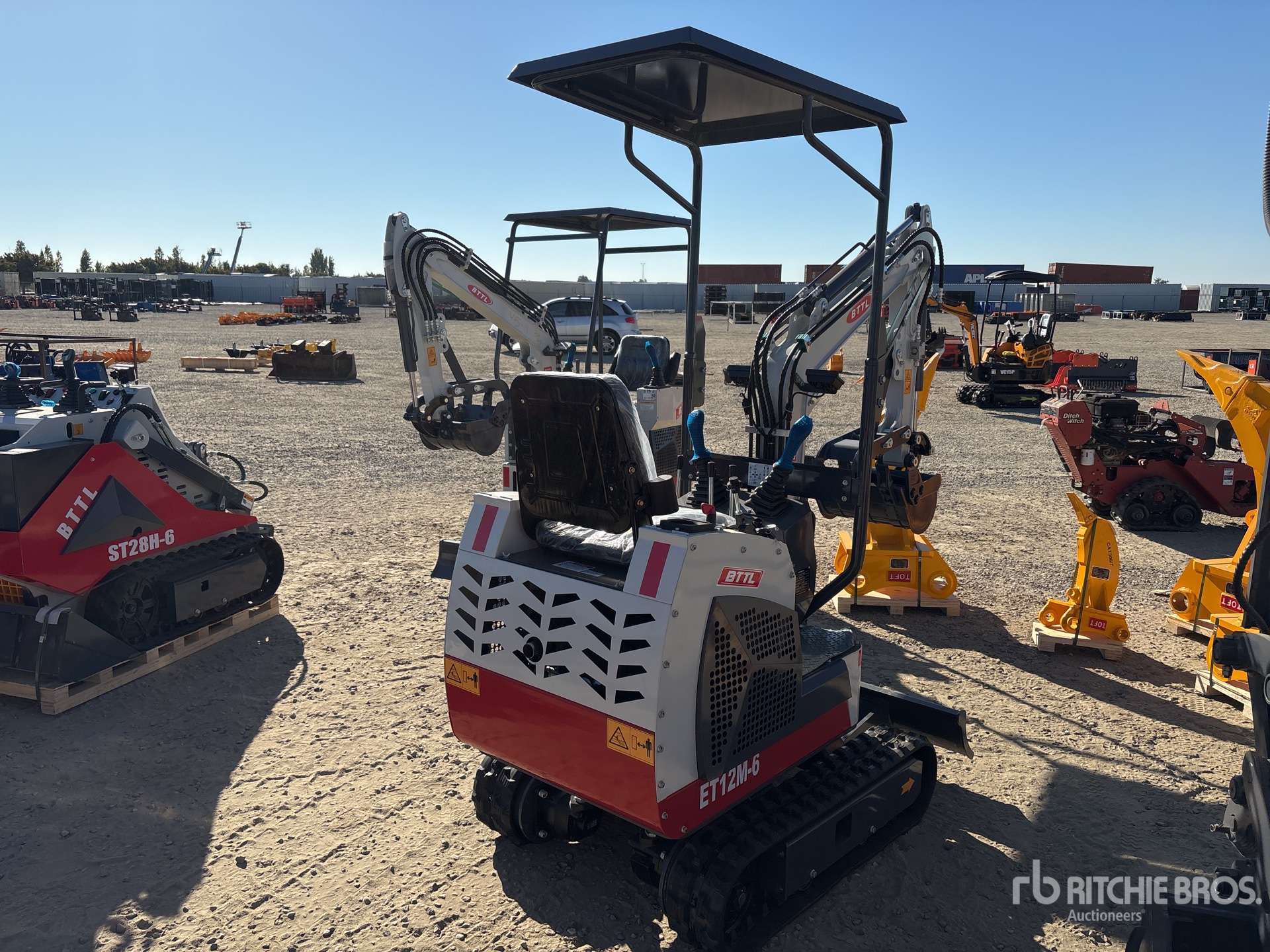 General Appearance with Bild, Ecke hinten rechts