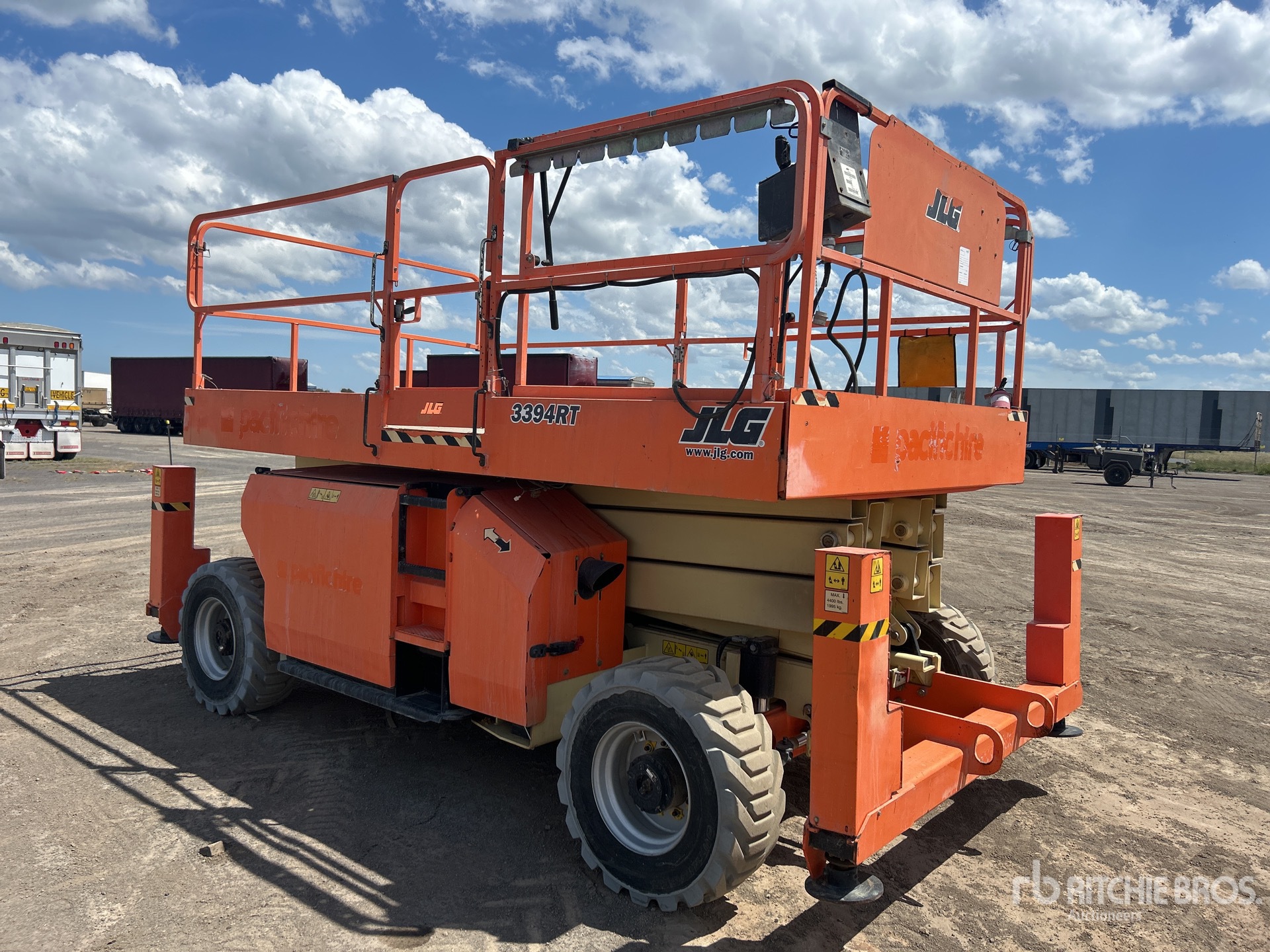 General Appearance with Picture, Right Front Corner