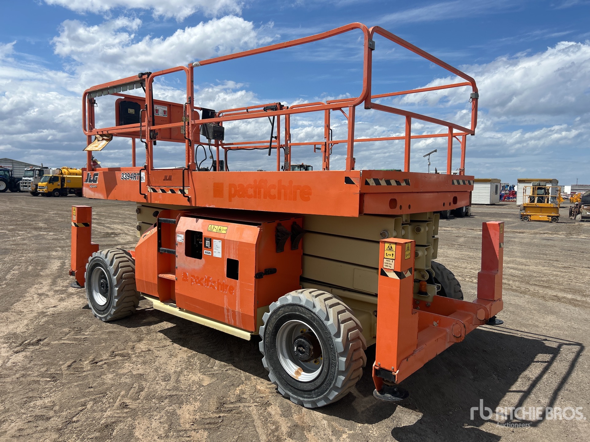 General Appearance with Picture, Left Rear Corner