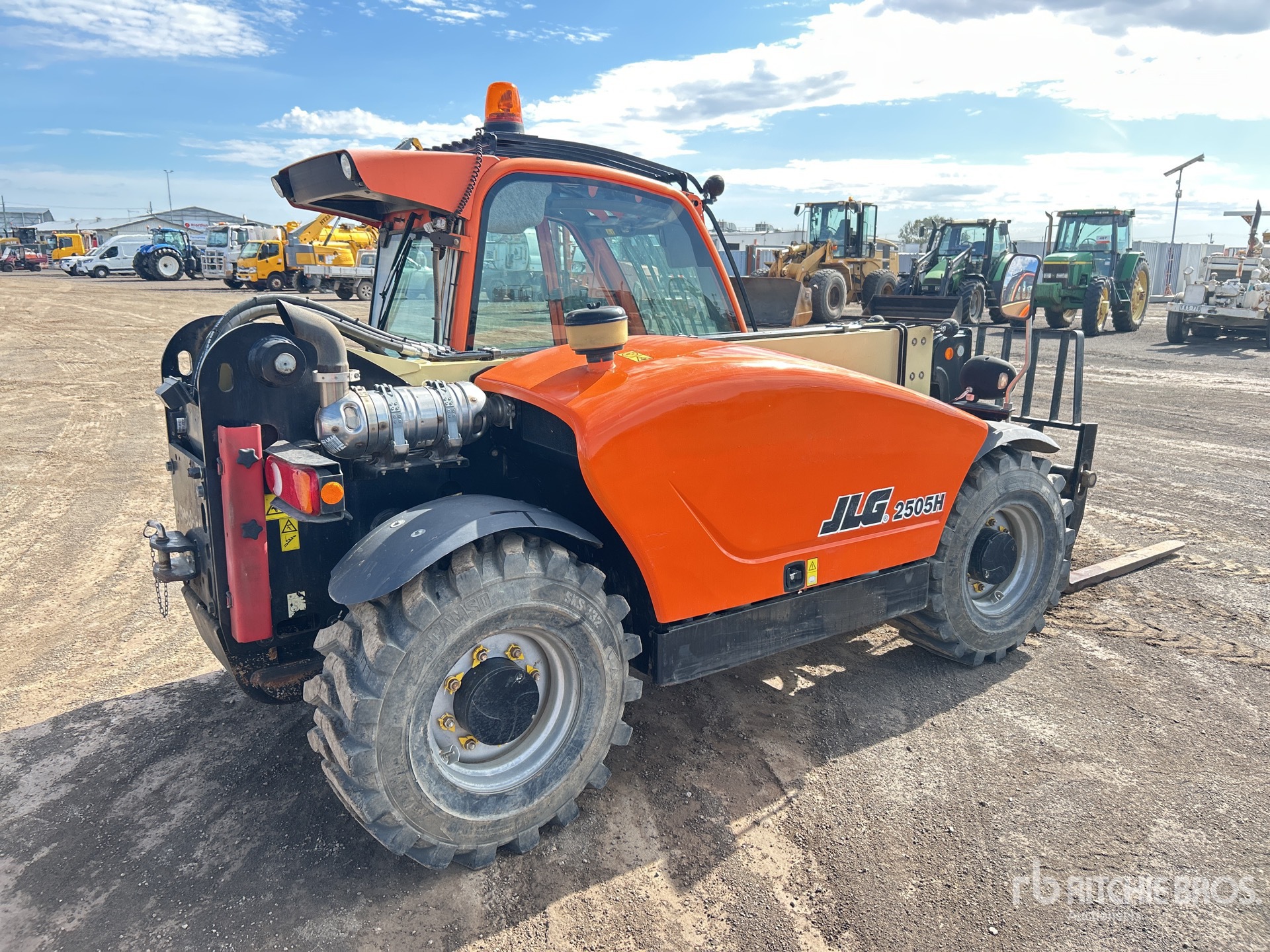 General Appearance with Picture, Right Rear Corner