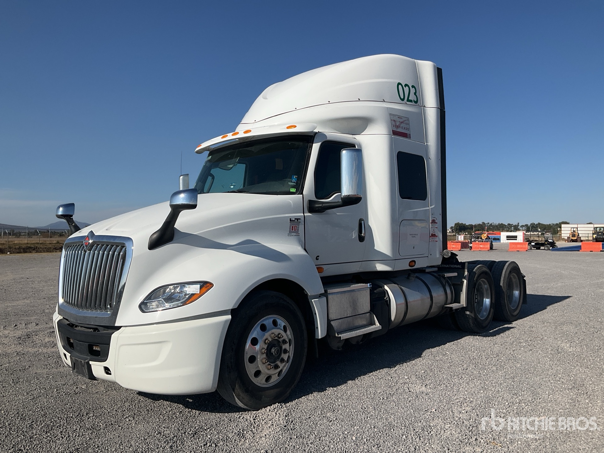 General Appearance with Zdjęcie, lewy górny róg