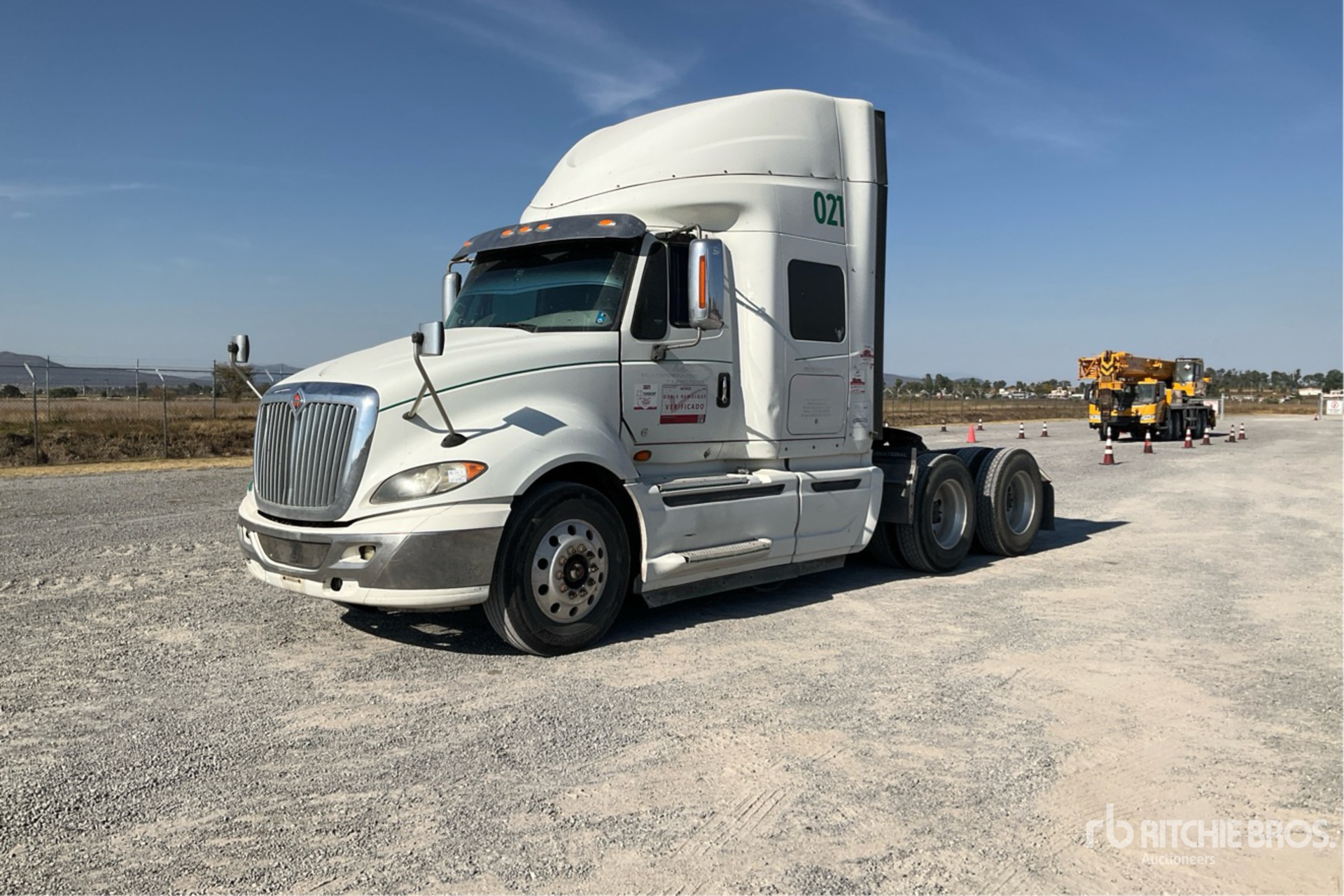 Aspect général with Image, coin avant gauche