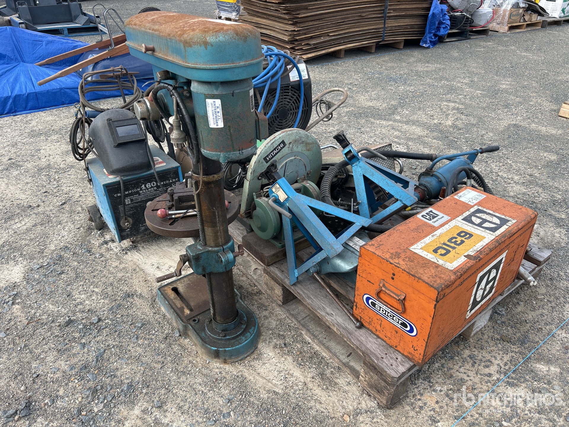 General Appearance with Picture, Right Front Corner