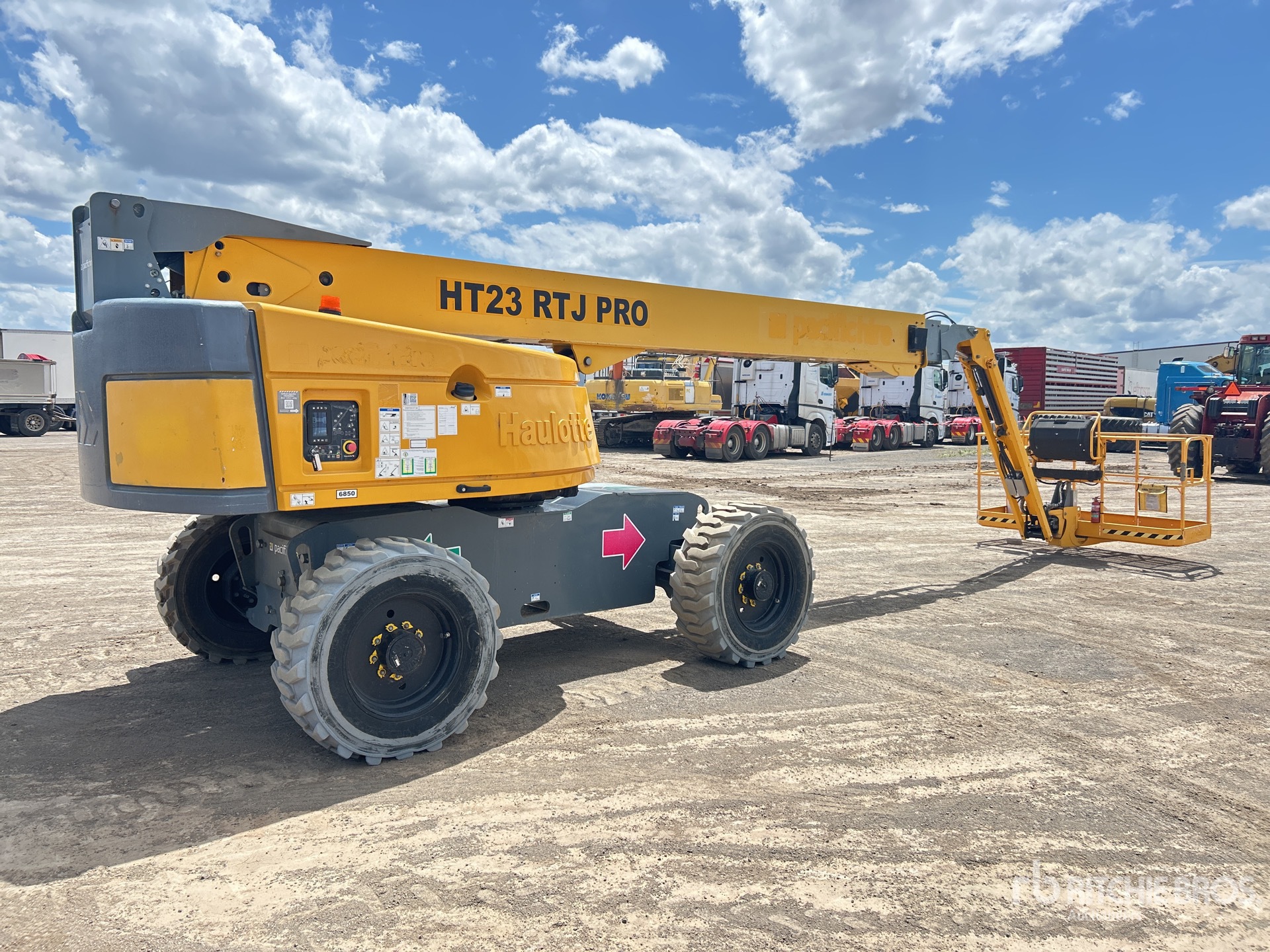 General Appearance with Bild, Ecke hinten rechts