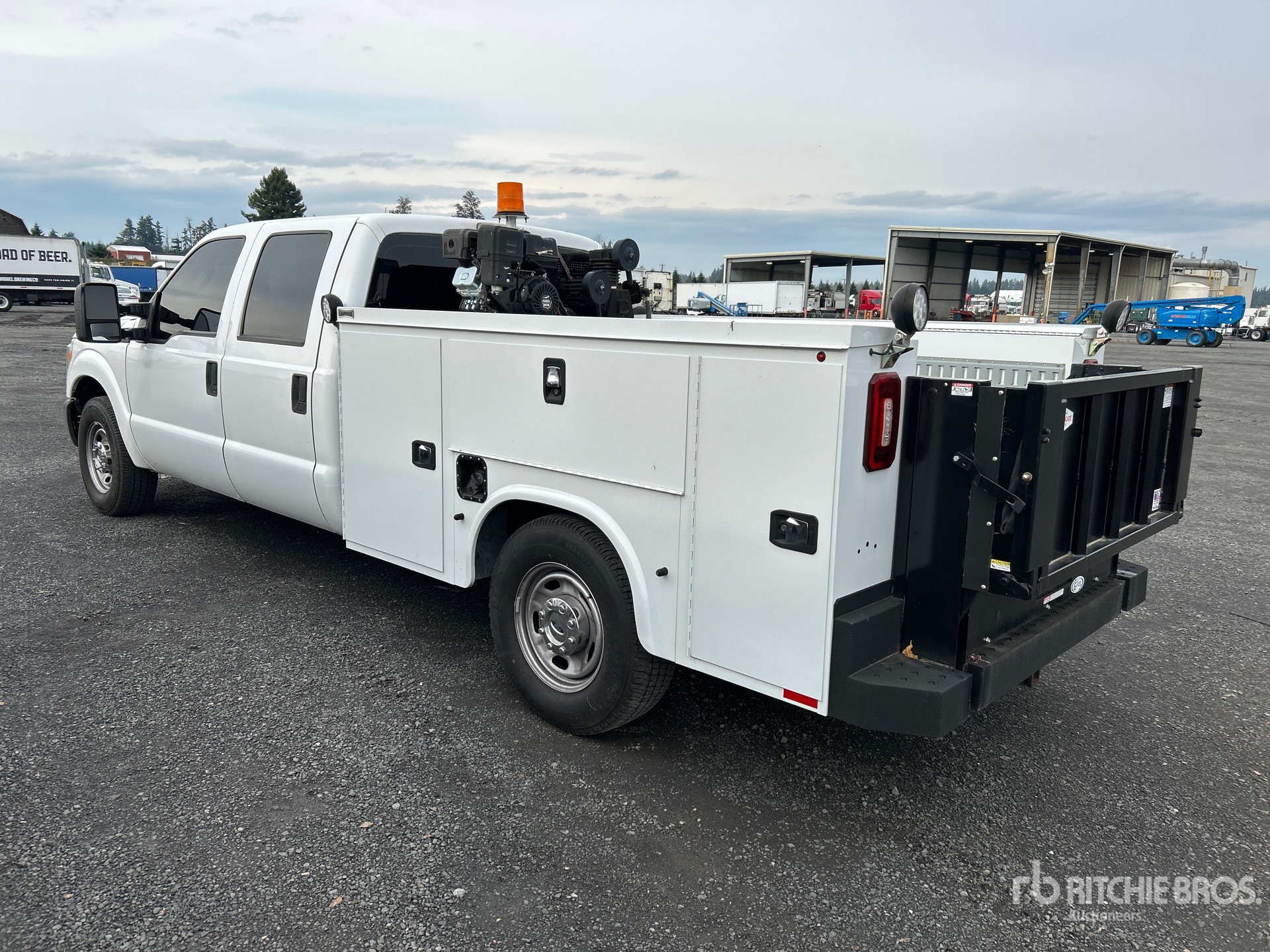 General Appearance with Picture, Left Rear Corner